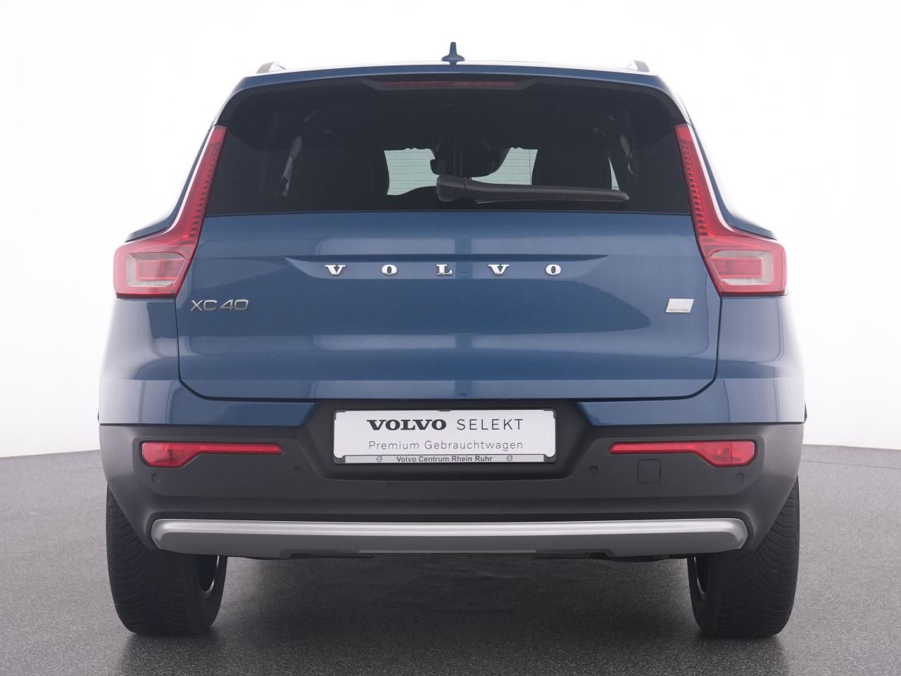 Volvo XC40 T4 Plus Bright Plug-In - Samsaru's Car Outlet