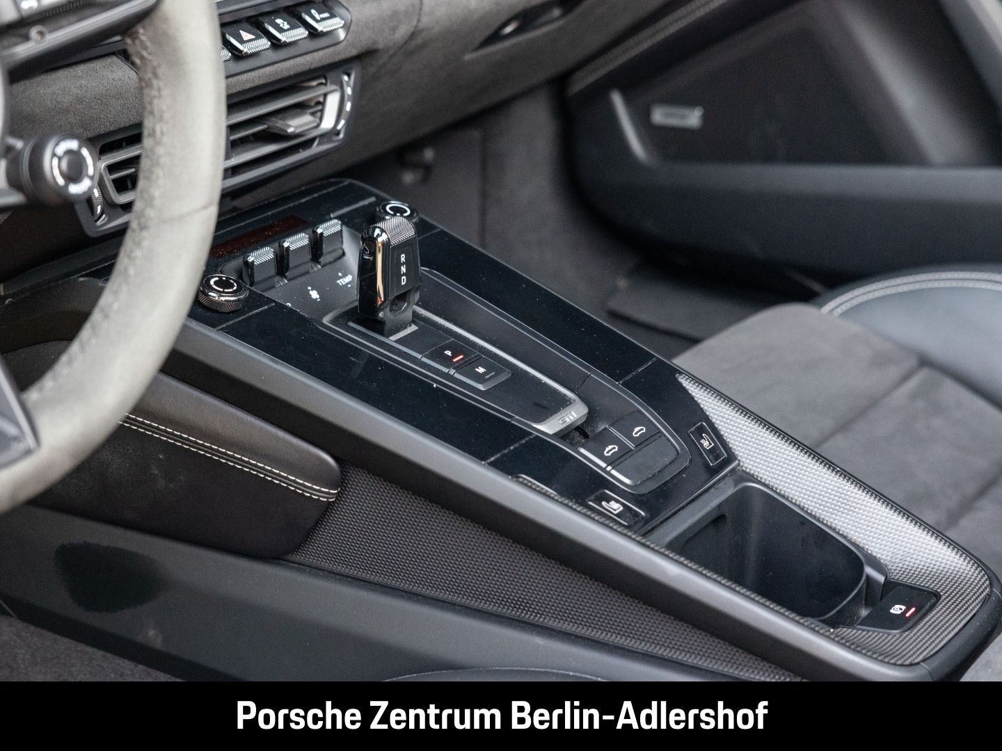 Porsche 992 911 Targa 4 GTS BOSE Sportabgasanlage LED