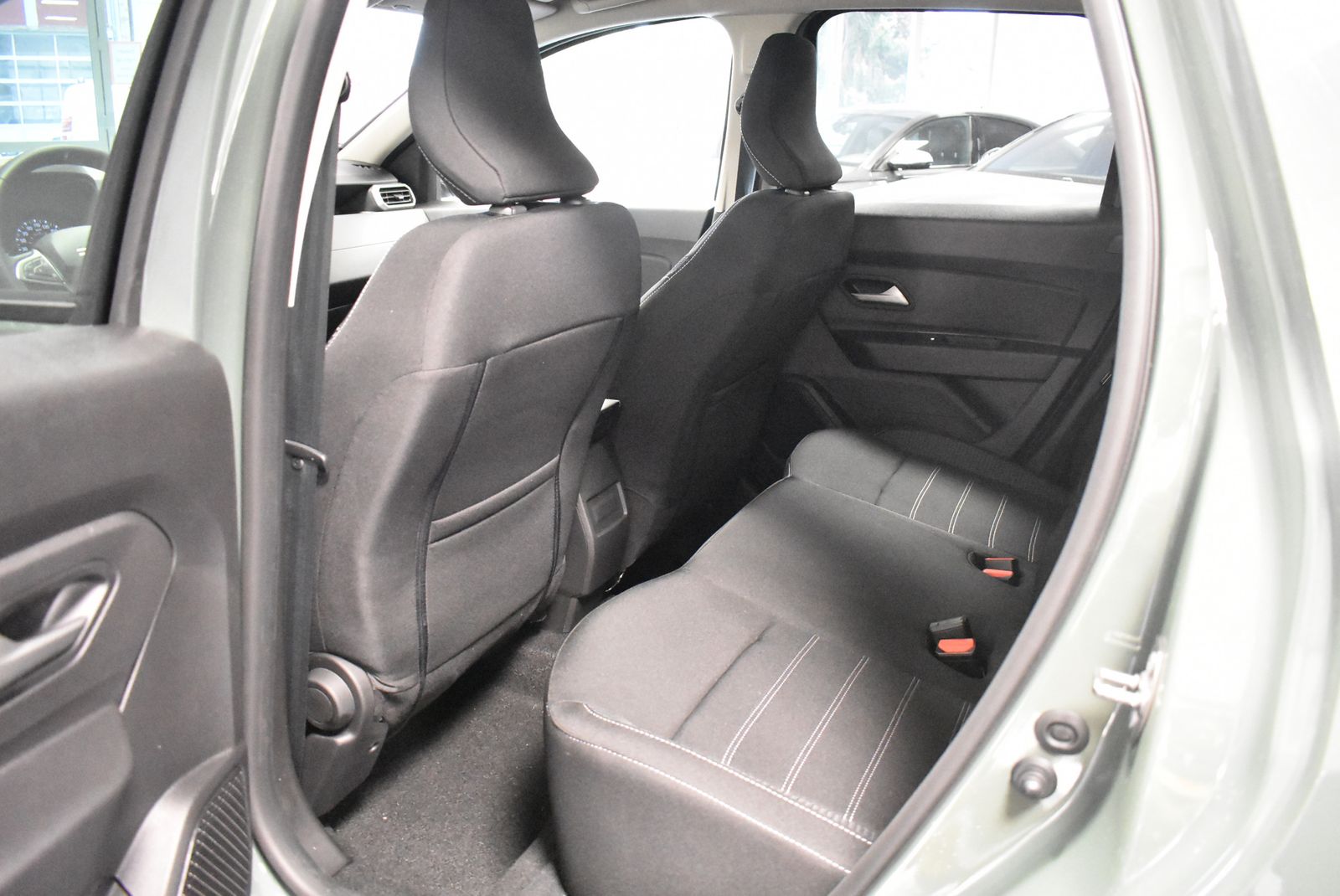 Dacia Duster dCI 115 4WD Journey - Samsaru's Car Outlet