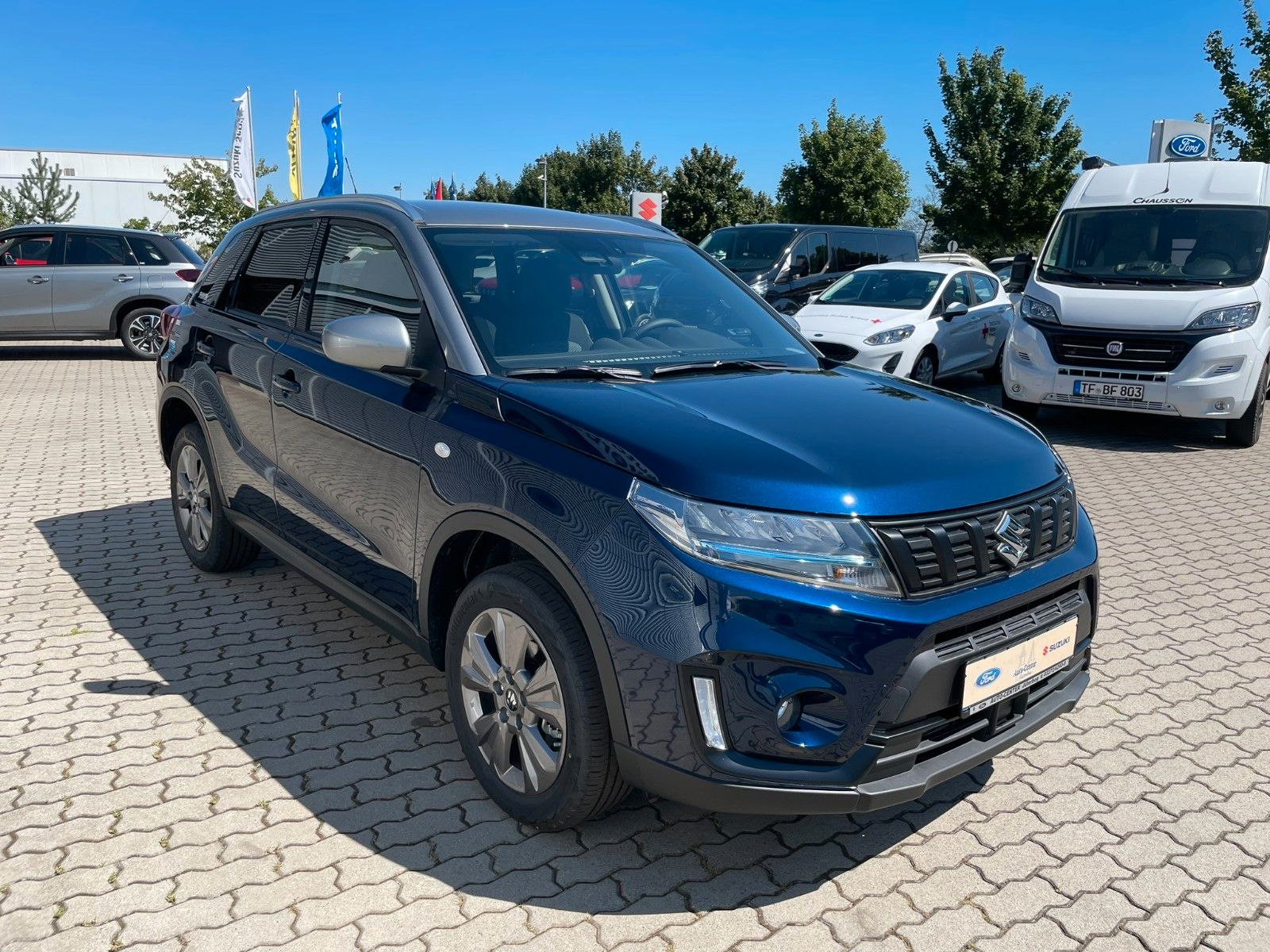 Suzuki Vitara Hybrid Shinkai 4x2 - Samsaru's Car Outlet