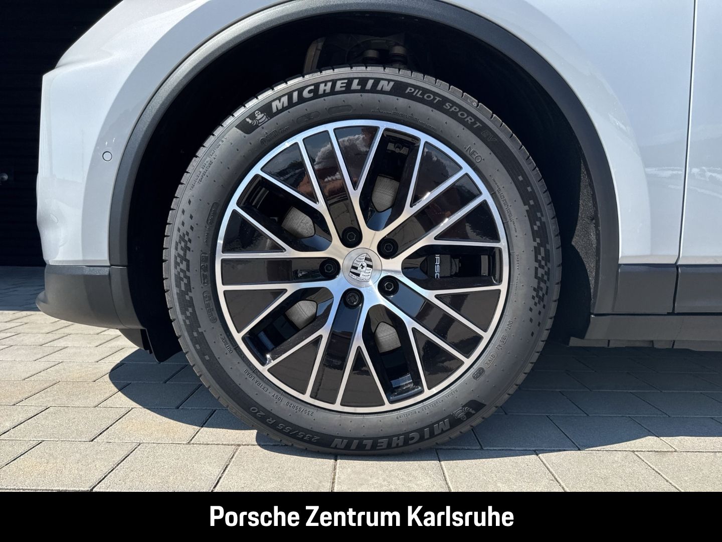 Porsche Macan 4S BOSE Panoramadach Rückfahrkamera LED