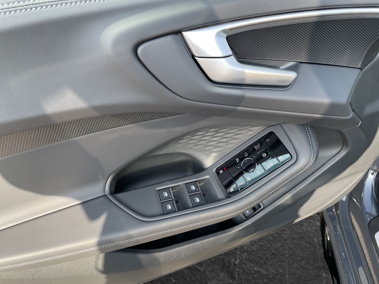 Audi A5 Avant TFSI S tronic quattro S line edition on
