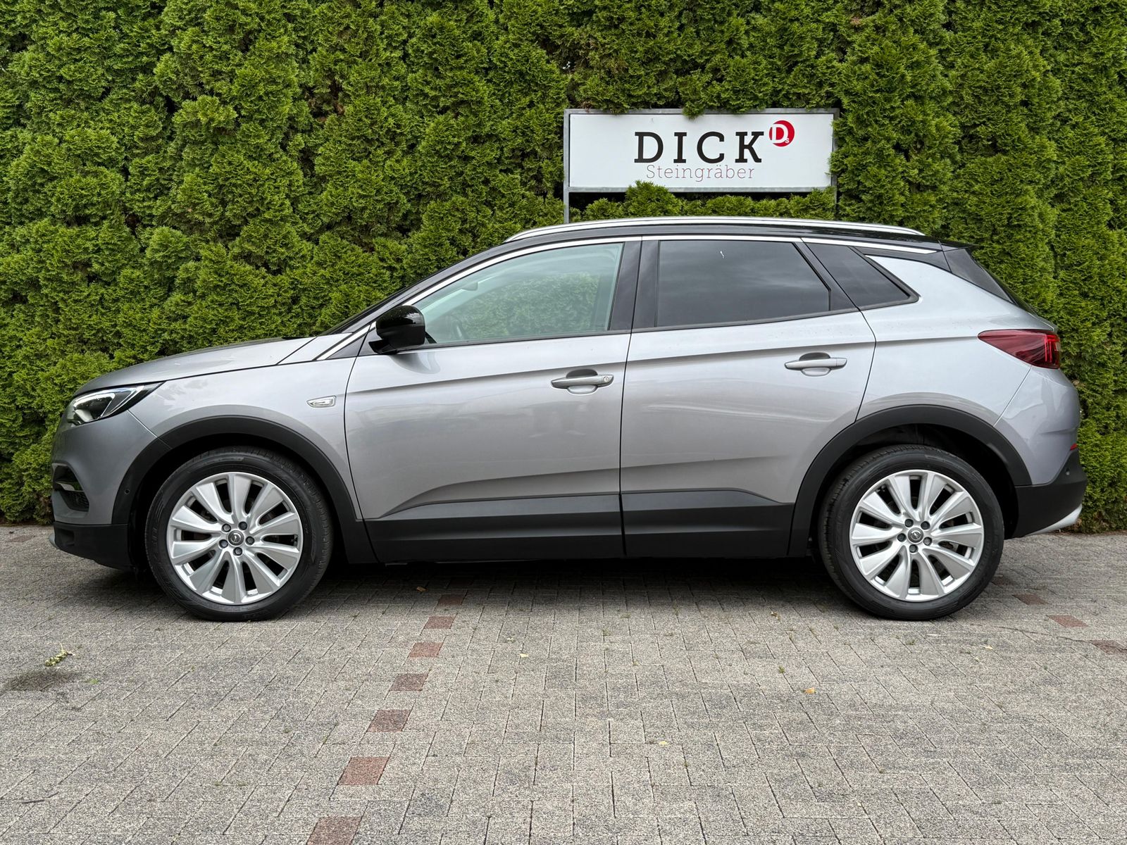 Opel Grandland 2.0 CDTI Ultimate - Samsaru's Car Outlet