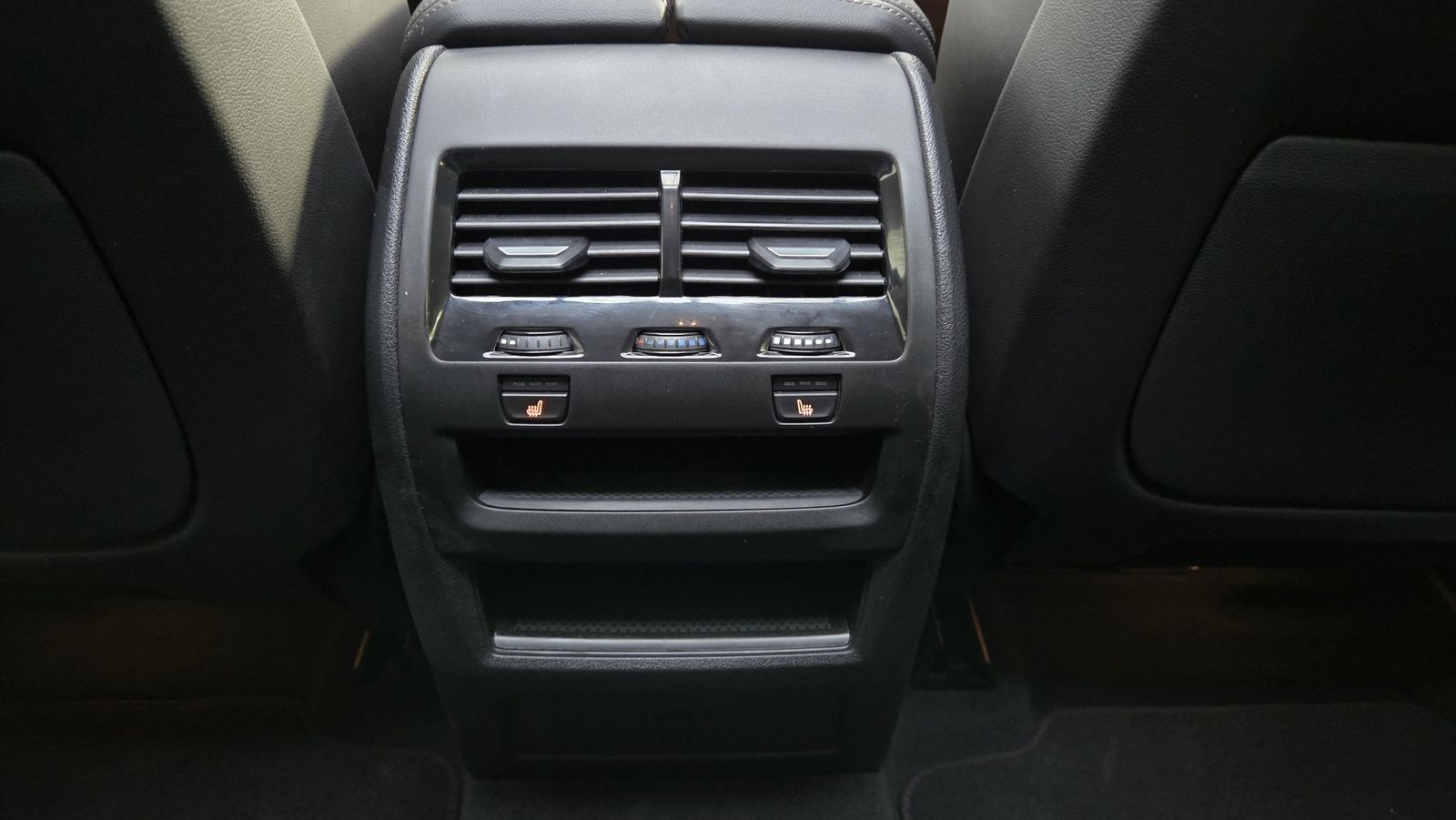 BMW X6 xDrive30d M Sport Pro 22Zoll Luftfeder AHK