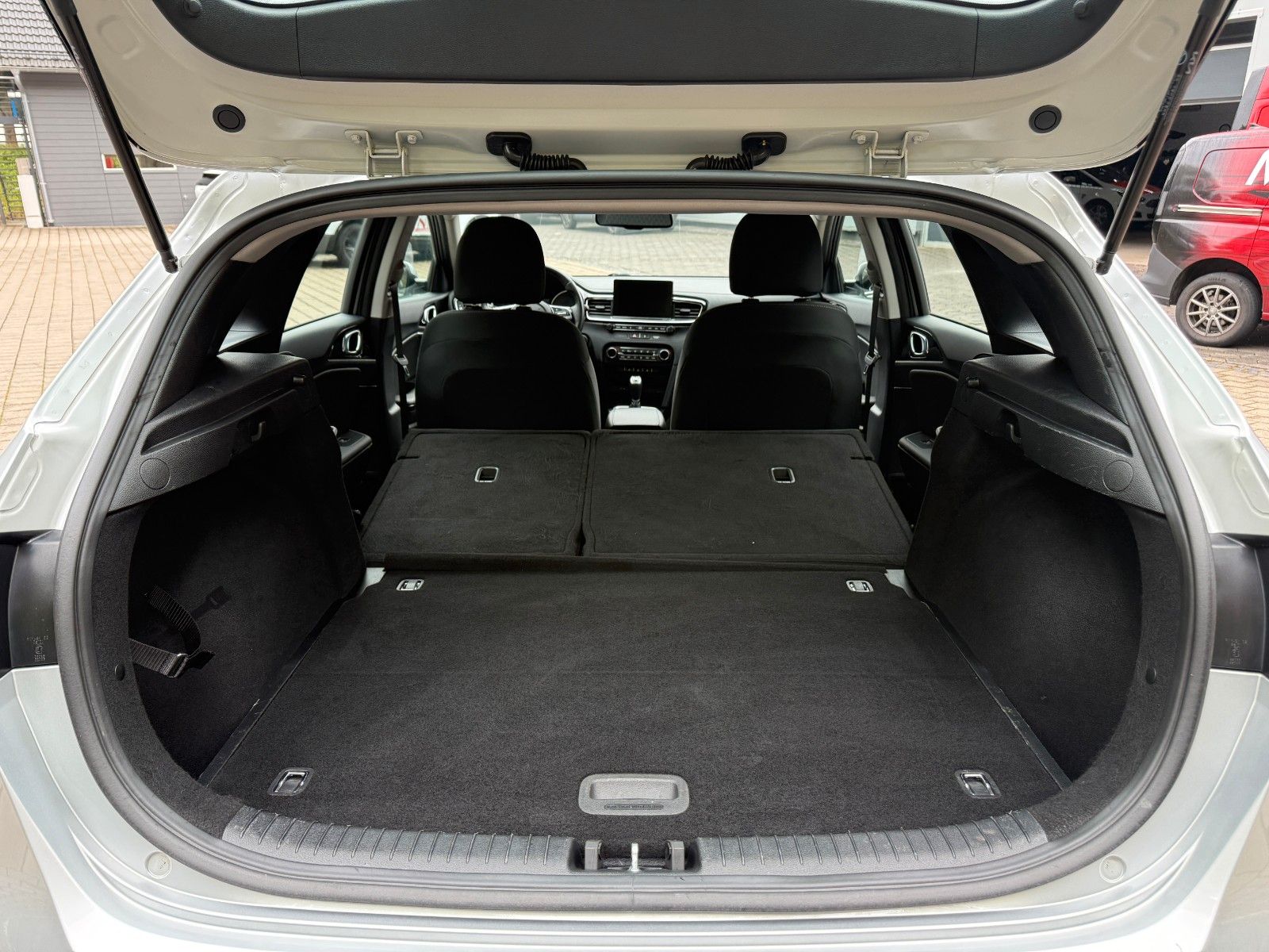 Kia Ceed 1.6 CRDi Vision - Samsaru's Car Outlet