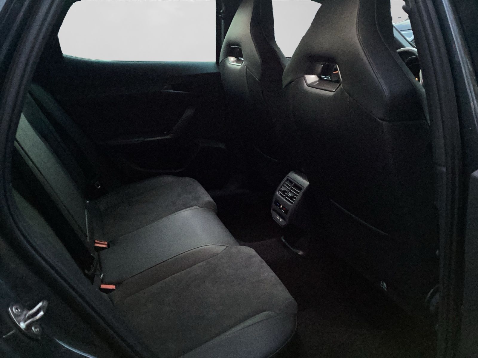 Cupra Formentor VZ 2.0 TSI PANO AHK SENNHEISER MATRIX