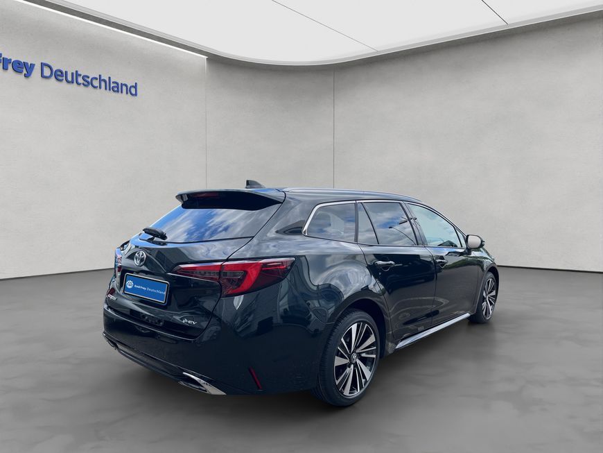 Toyota Corolla 2.0 Hybrid Touring Sports Teamplayer