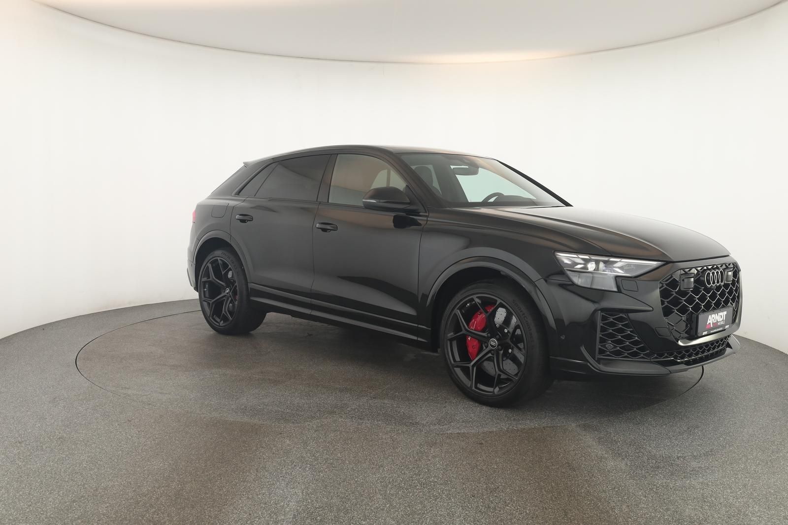 Audi RS Q8 SUV performance Laser Pano Vmax RSAbgas 23