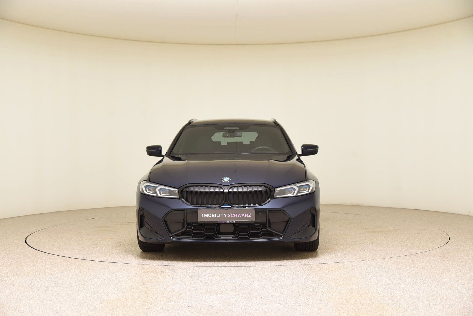 BMW 320d Touring xDrive M Sport - Samsaru's Car Outlet