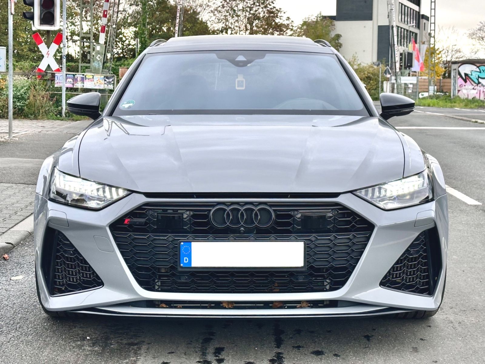 Audi RS6 AVANT QUATTRO*PANO+VOLL+AHK*