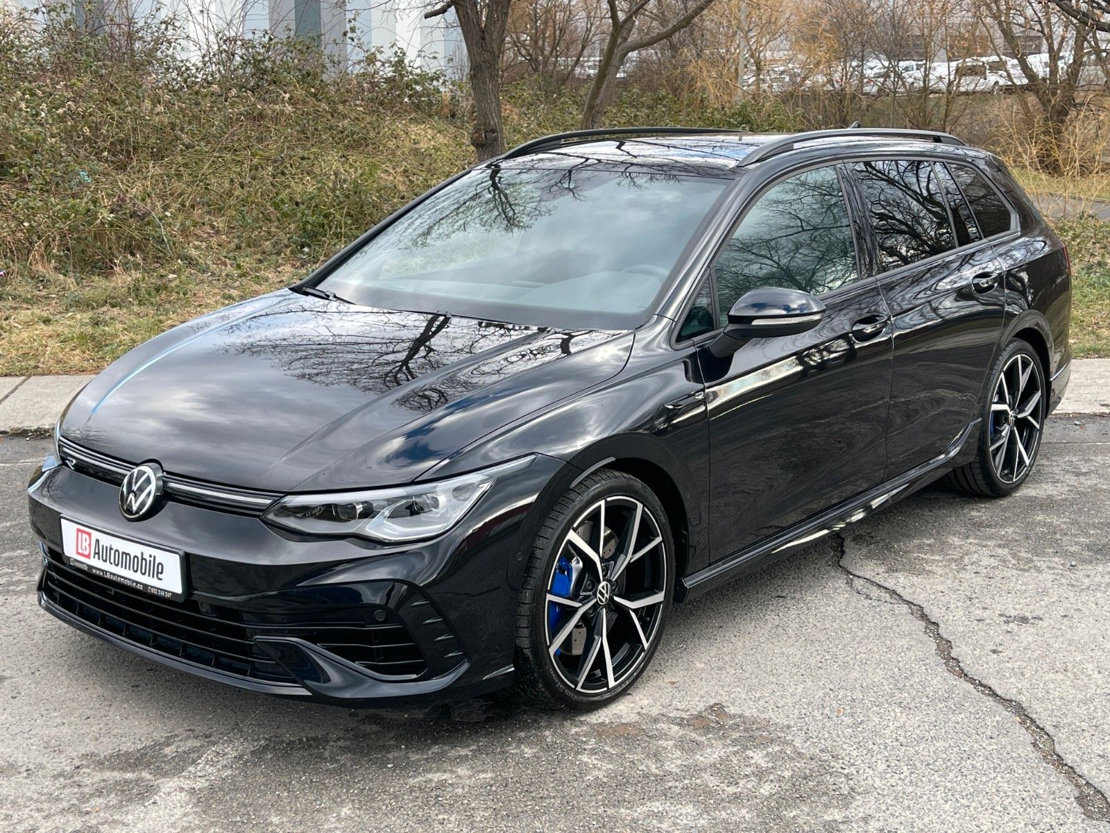 Volkswagen Golf R Variant 2.0TSi 4Motion DSG - Samsaru's Car Outlet