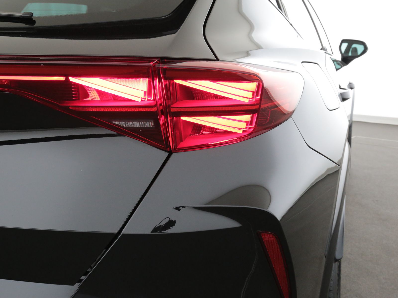 Cupra Formentor 1.5eTSI 150PS 7 Gang DSG CUPRA - Samsaru's Car Outlet