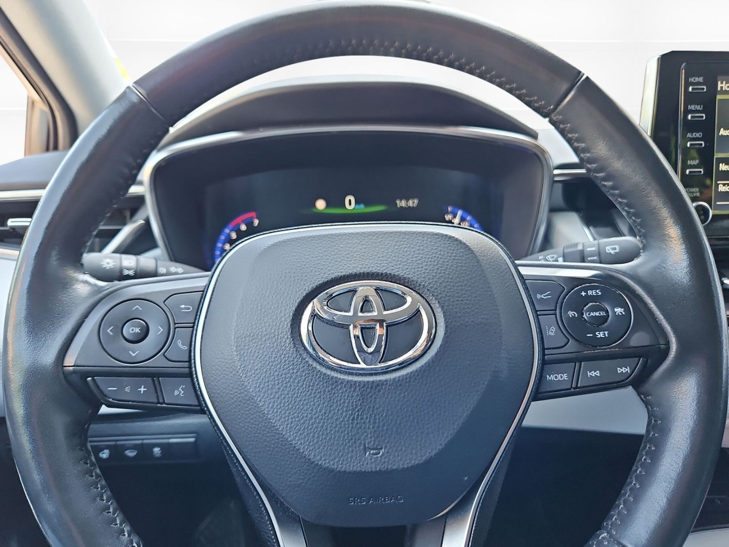 Toyota Corolla Touring Sports 1.8 Hybrid - Samsaru's Car Outlet