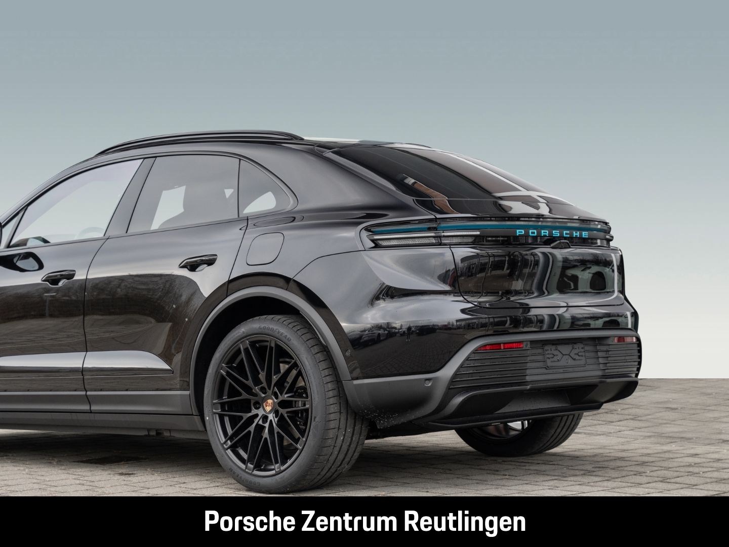 Porsche Macan 4S Surround-View InnoDrive LED-Matrix