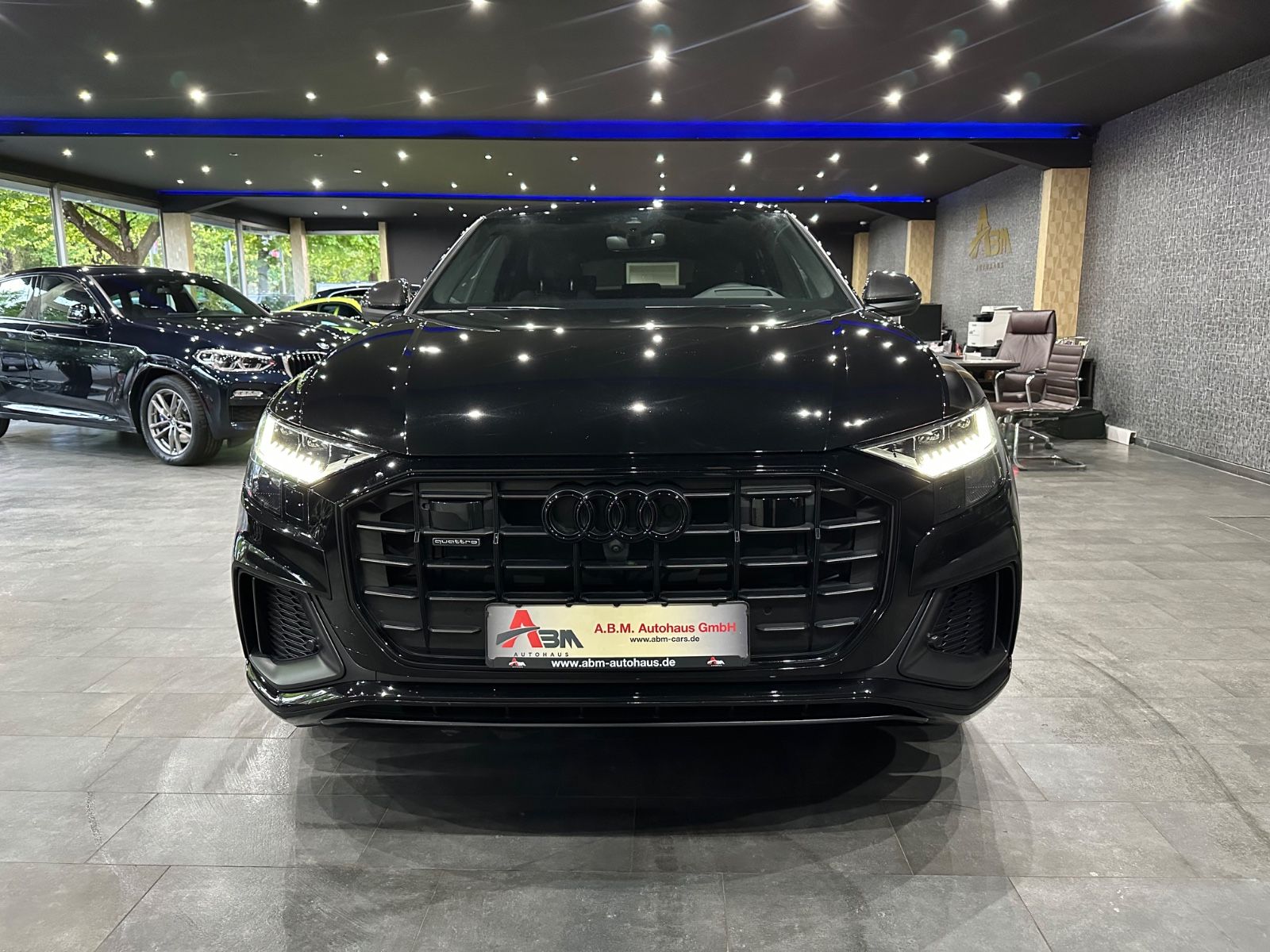 Audi Q8 quattro Competition S Line / Carbon/ Matrix