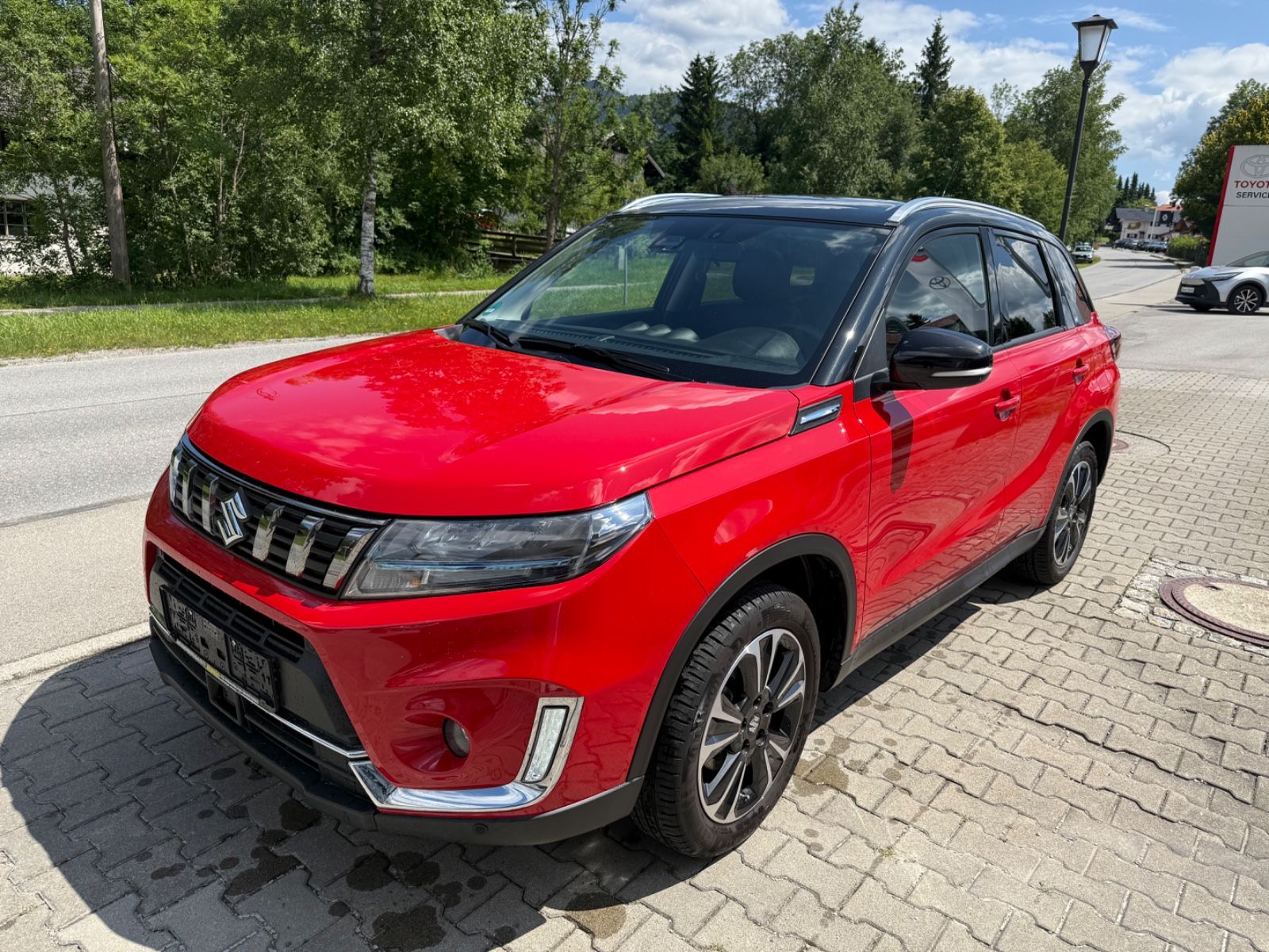 Suzuki Vitara 1.4 Mild-Hybrid Comfort+ - Samsaru's Car Outlet