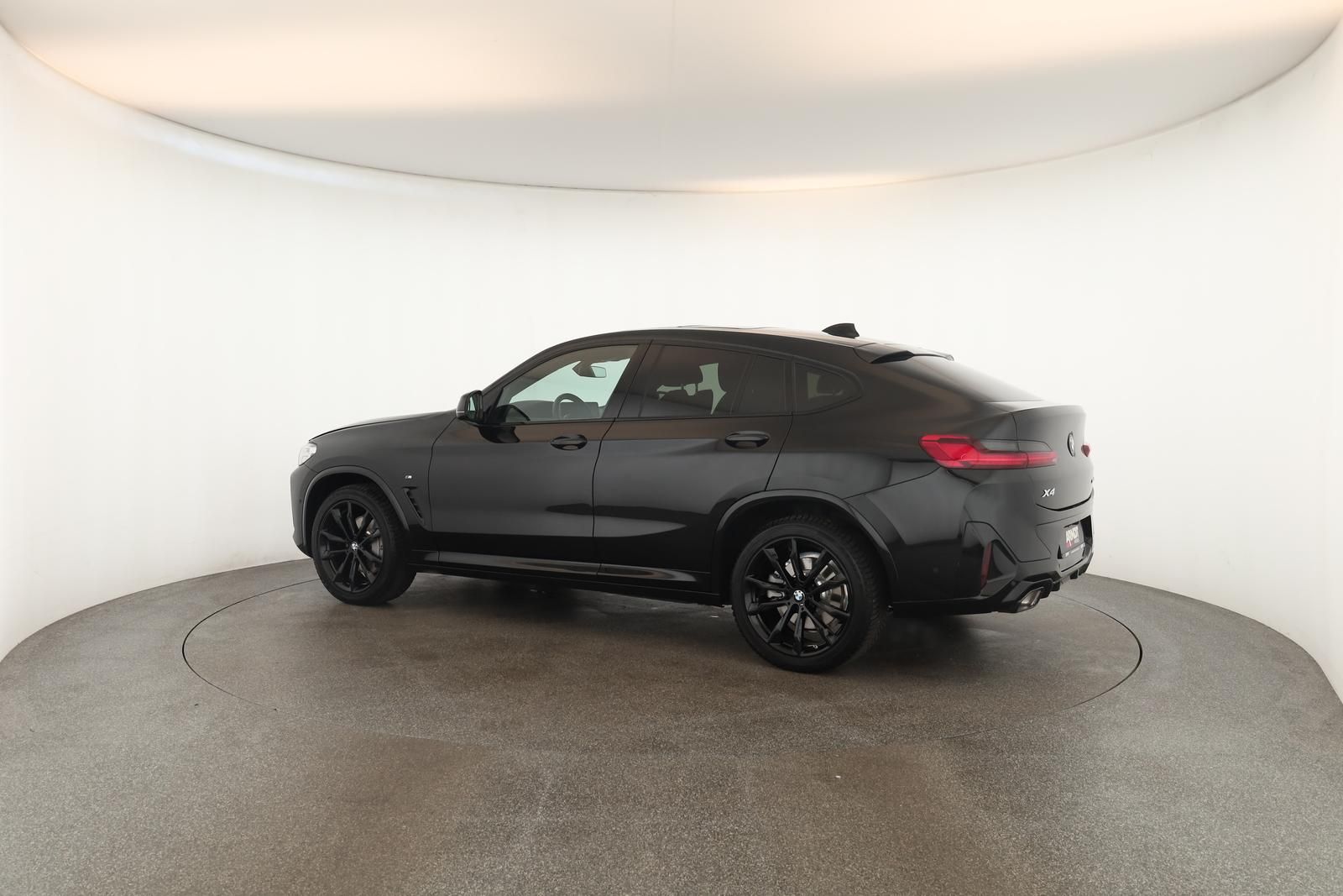 BMW X4 xDrive30d M Sport Matrix Pano NaviPro ACC AHK