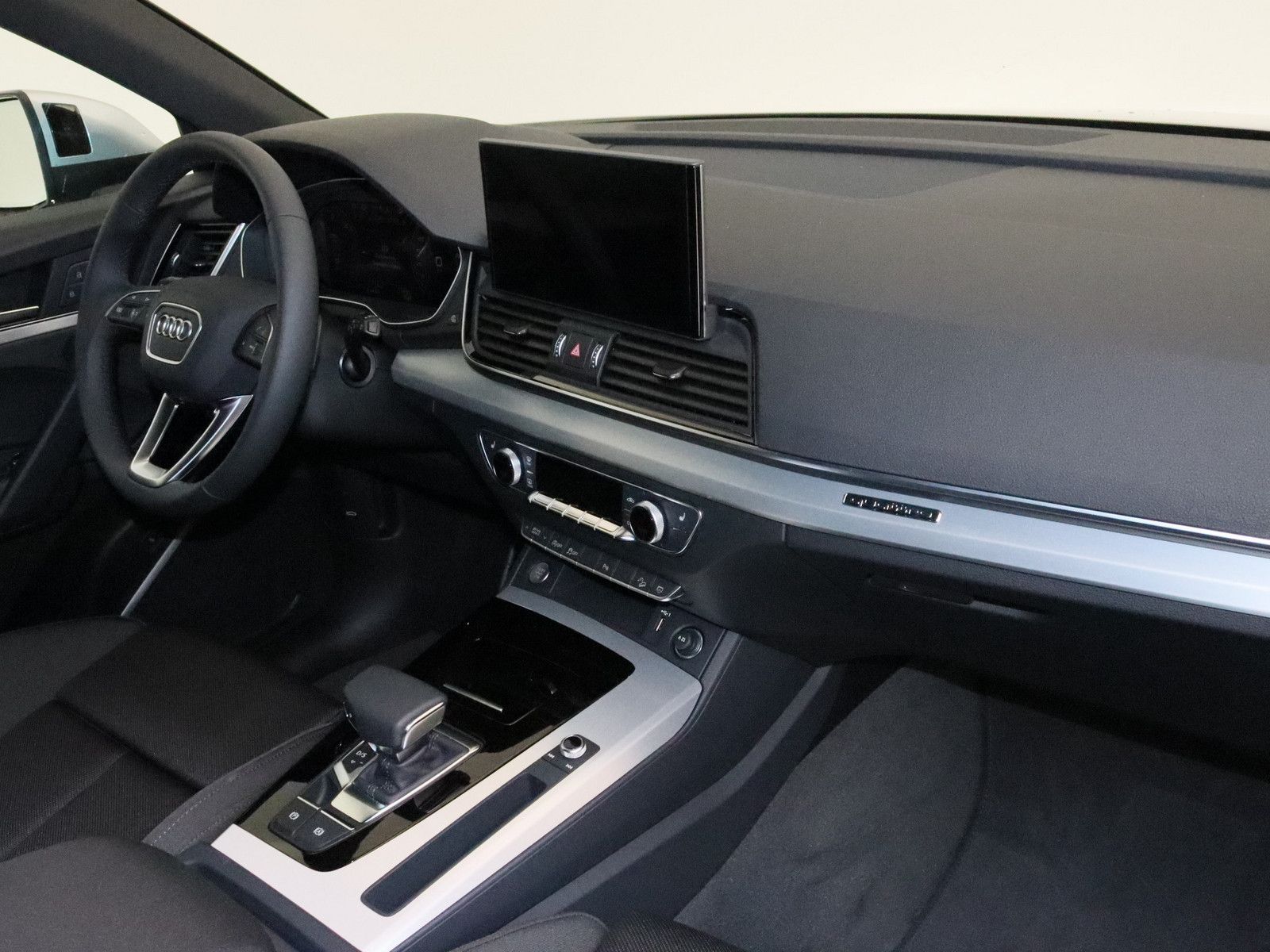 Audi Q5 40 TDI quattro S line AHK MATRIX-LED ACC SHZ