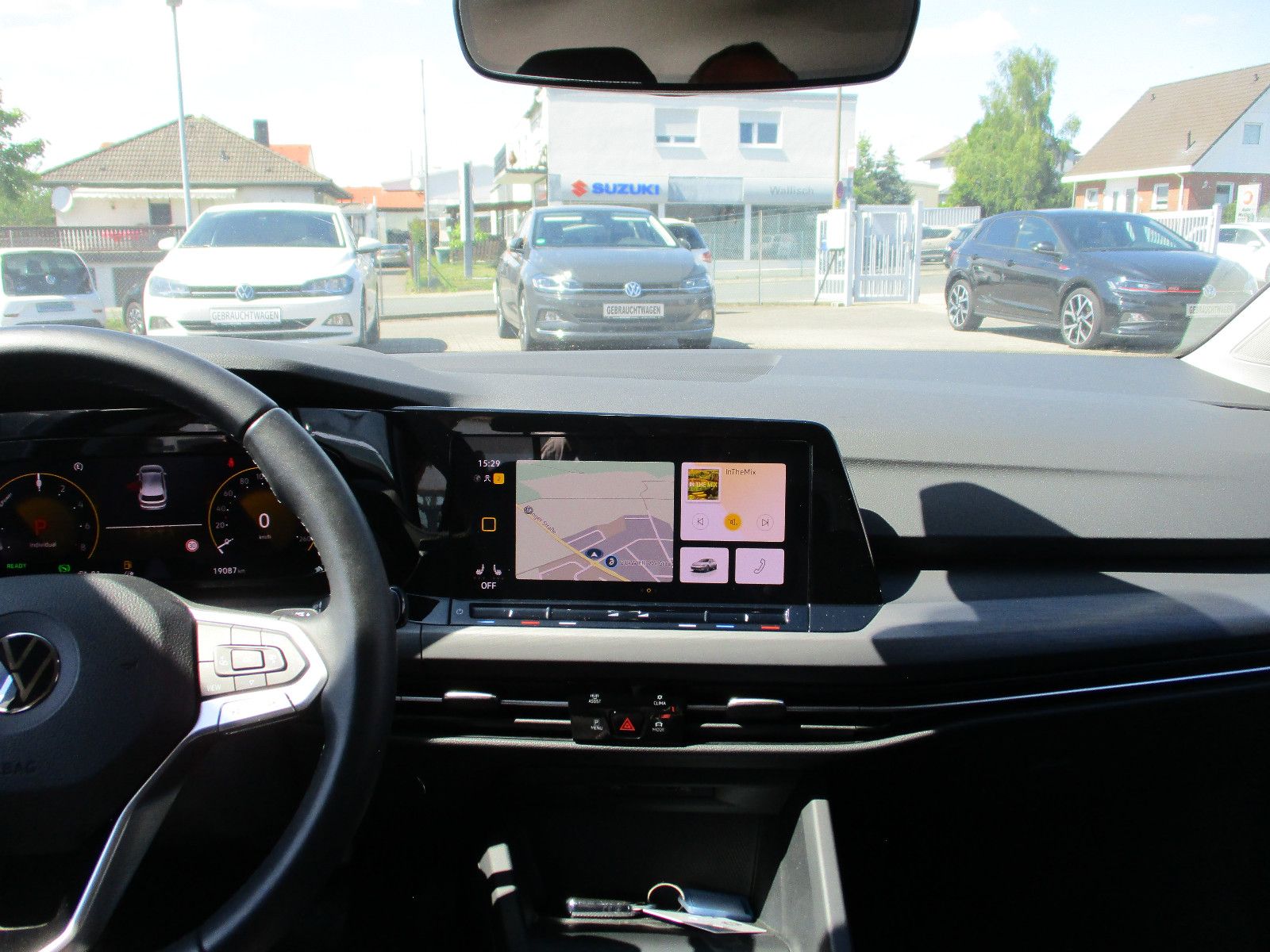 Volkswagen Golf VIII Style eHybrid DSG - Samsaru's Car Outlet
