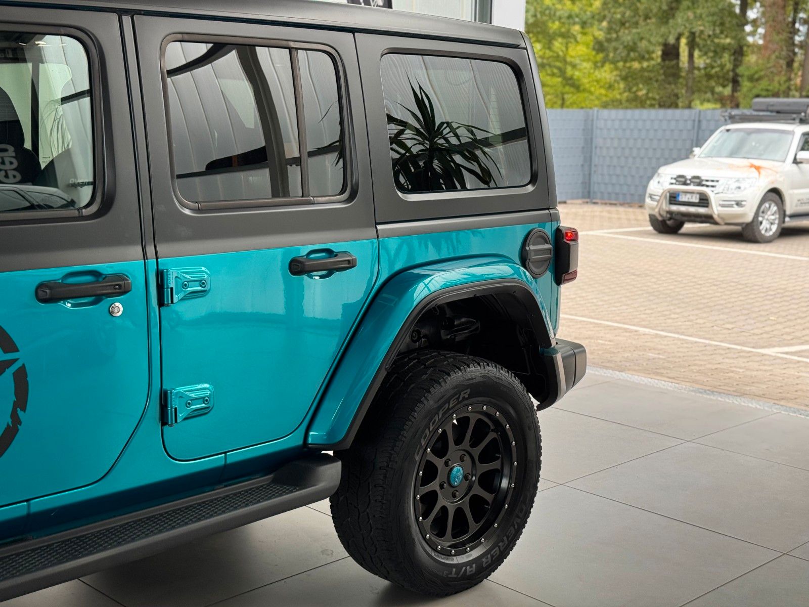 Jeep Wrangler 2.2 CRDi Sahara Overland "SkyOne AHK"