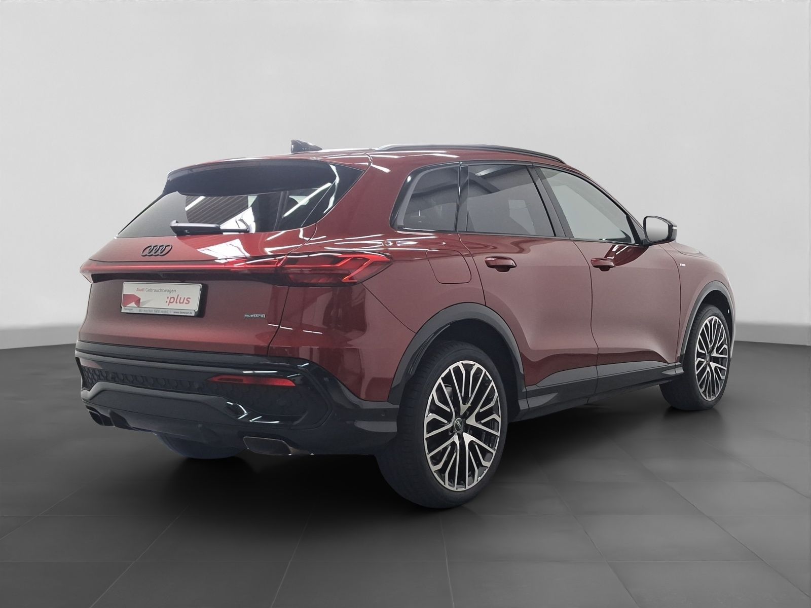 Audi Q5 TFSI Q S LINE LM21 PANO LEDER AHK