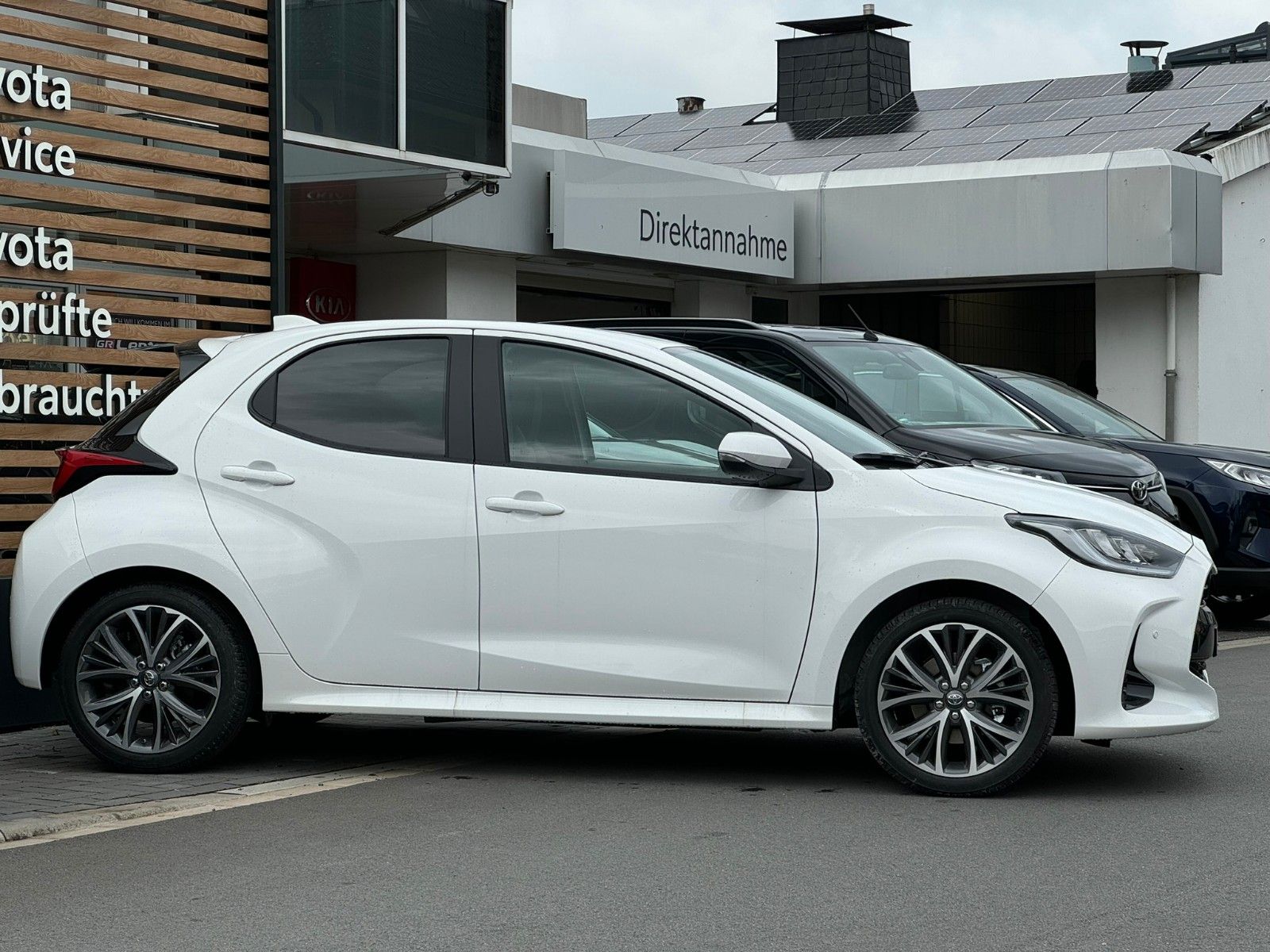 Toyota Yaris Hybrid Style 315 € mtl finanzieren