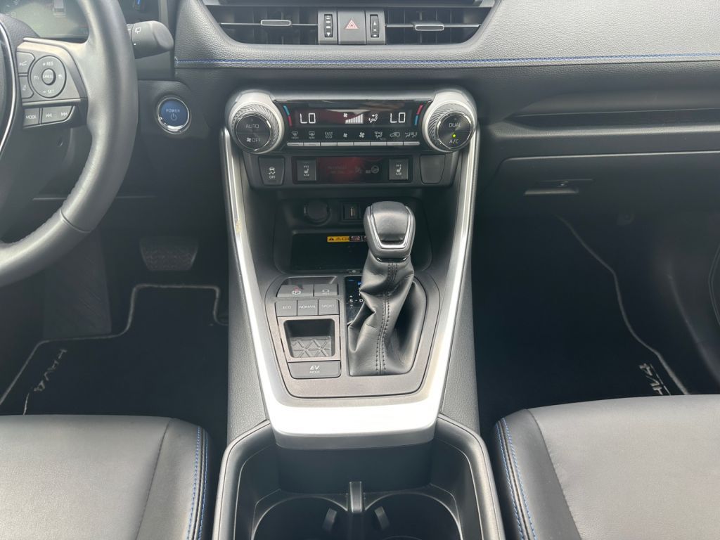 Toyota RAV 4 2.5 4x2 Hybrid Style - Samsaru's Car Outlet