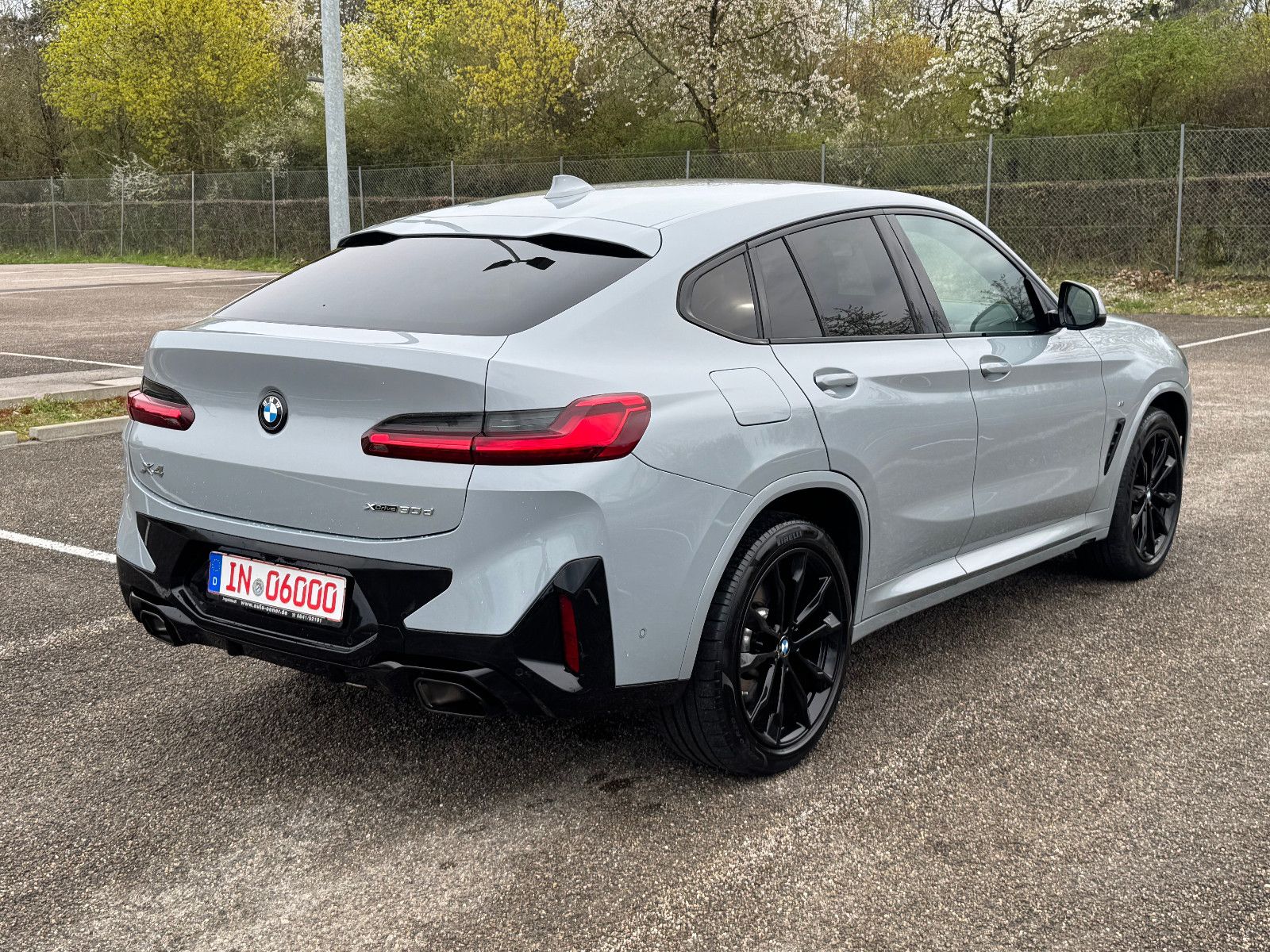 BMW X4 xDrive30d*M Sport*Laserlicht*HUD*AHK*SHZ*Kam.