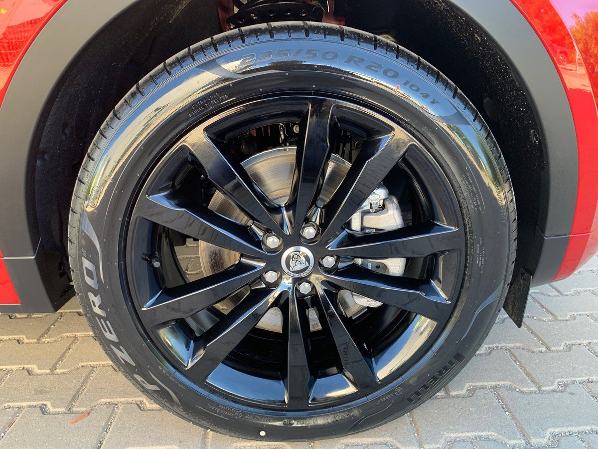 Jaguar E-PACE R-DYNAMIC SE D165 AWD DAB+ACC+LED+SHZG+LM