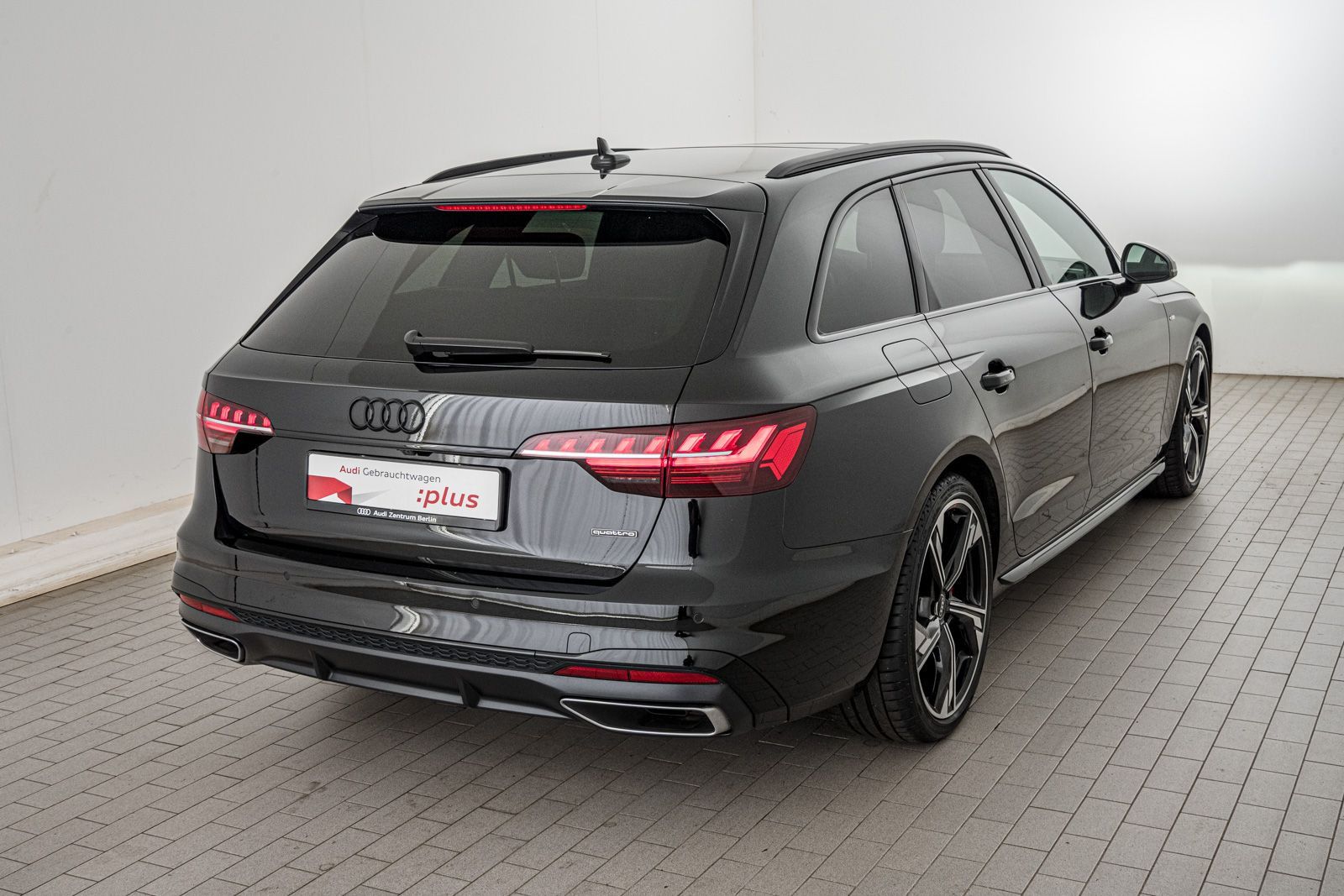 Audi A4 Avant S line 45 TFSI quattro S tronic - Samsaru's Car Outlet