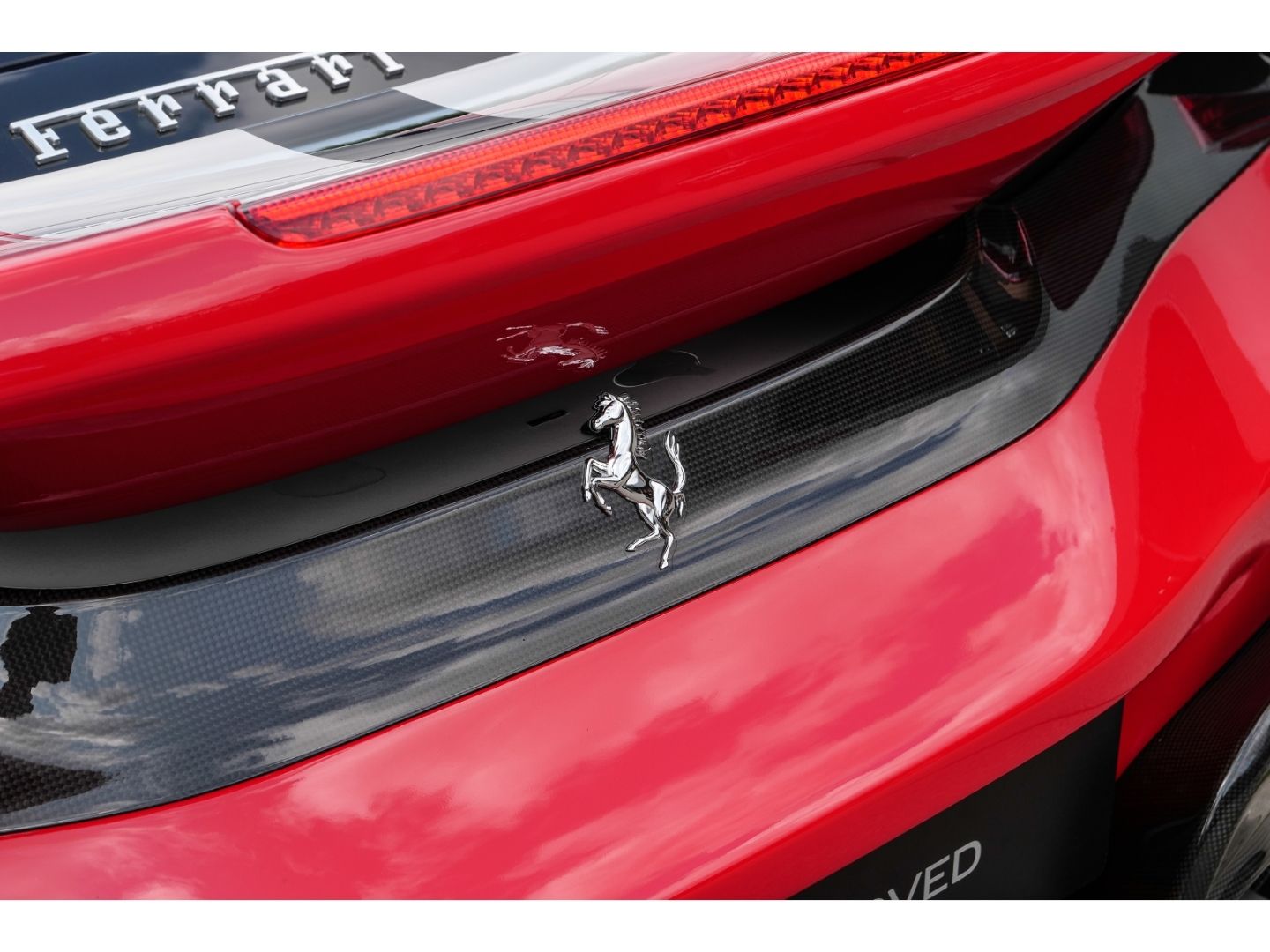 Ferrari 488 Pista - Samsaru's Car Outlet