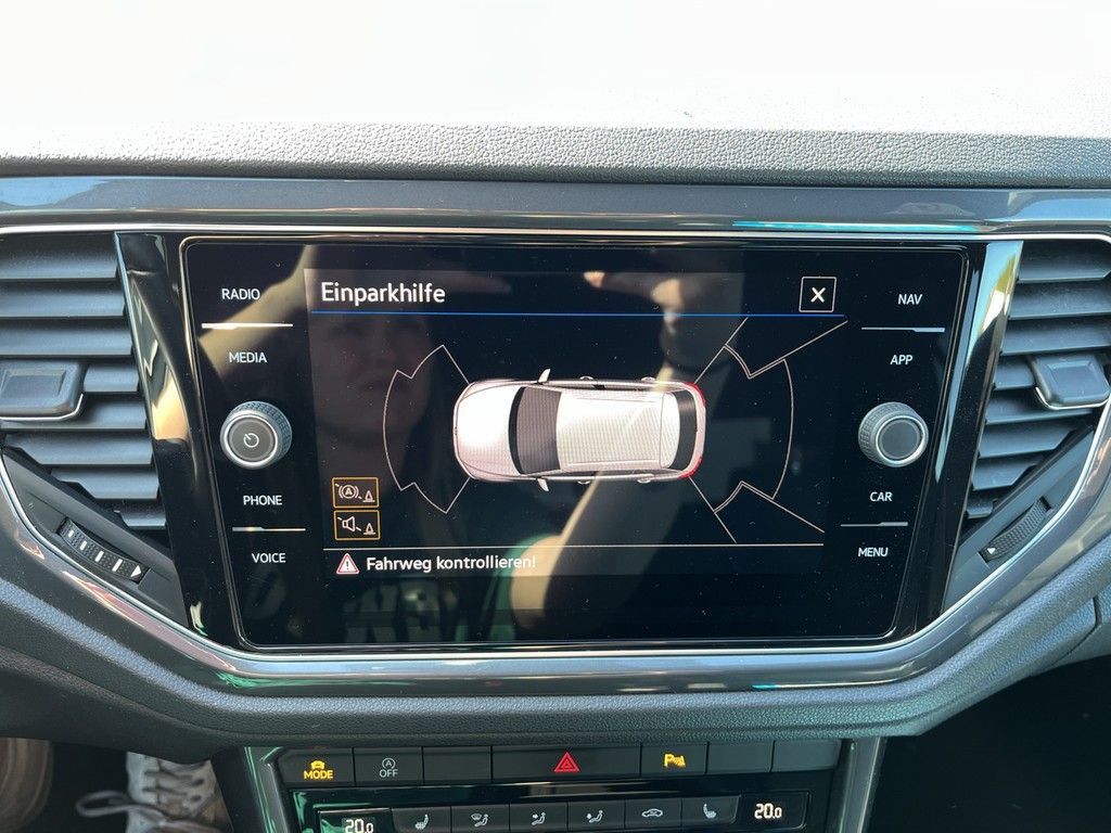 Volkswagen T-Roc 1.5 TSI Sport - Samsaru's Car Outlet