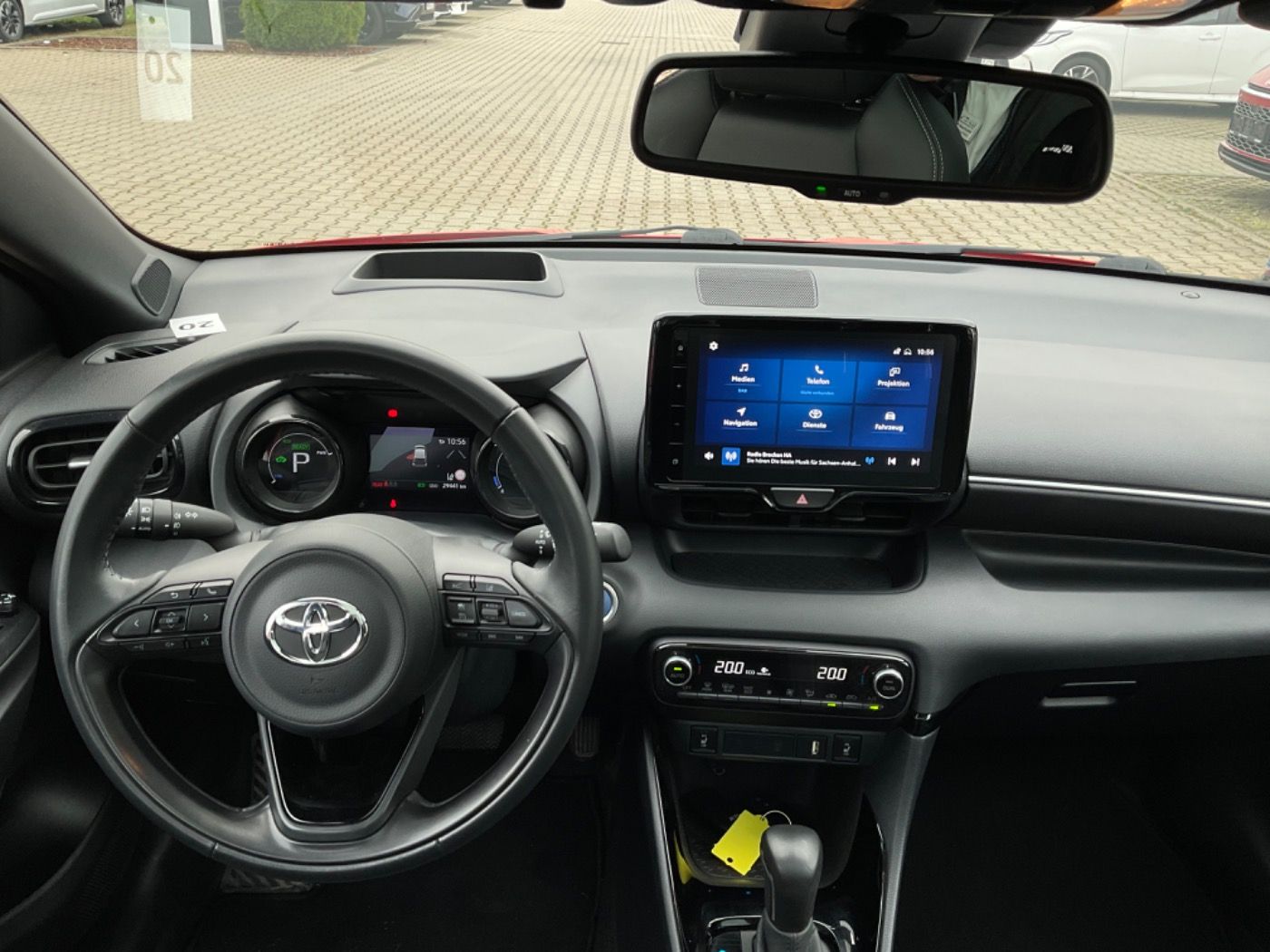 Toyota Yaris 1.5 Style ACC+LED+Navi+Pano+SD+SHZ+2xKlima