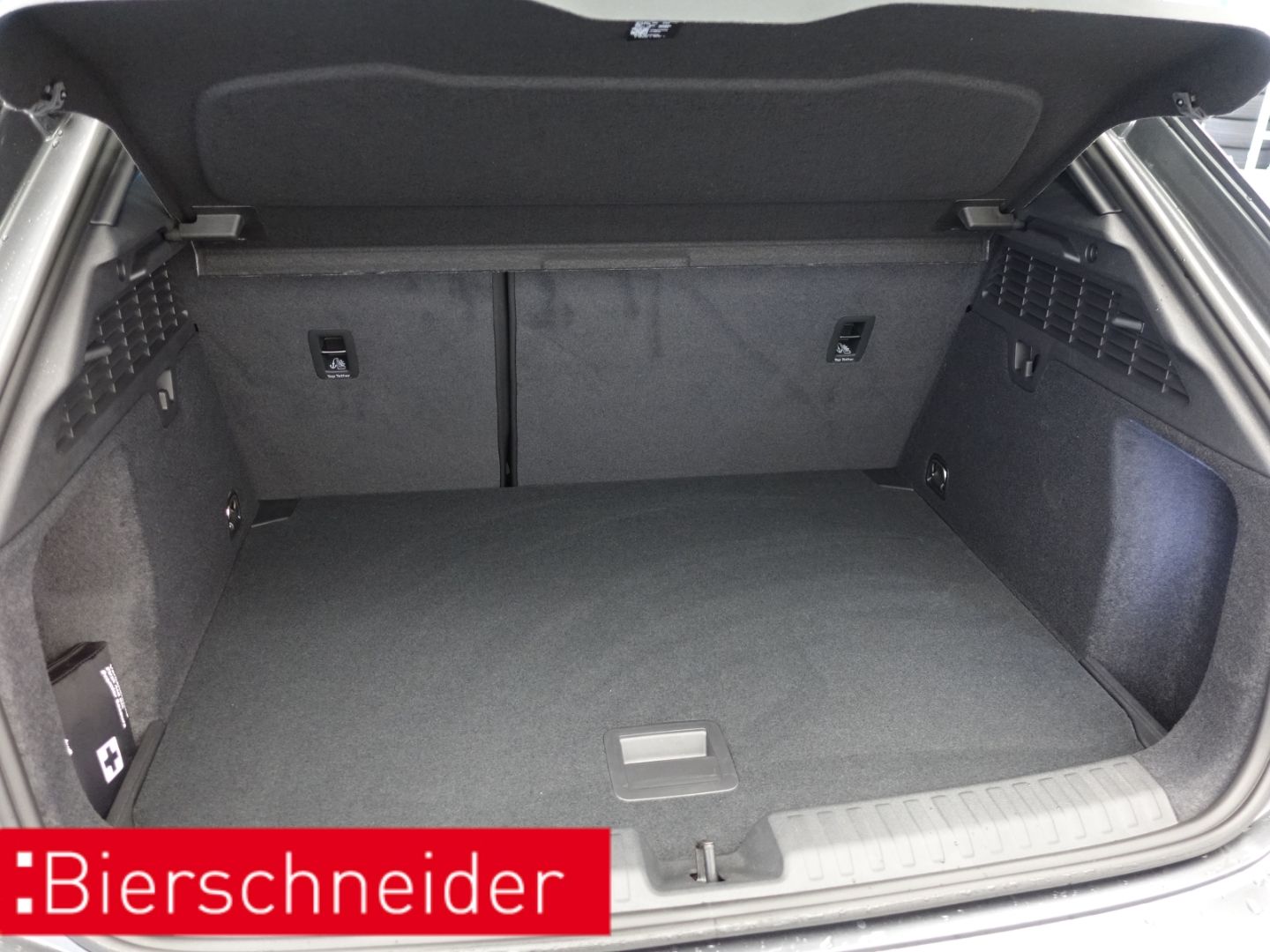 Audi A3 Sportback 35 TFSI S tronic line - Samsaru's Car Outlet
