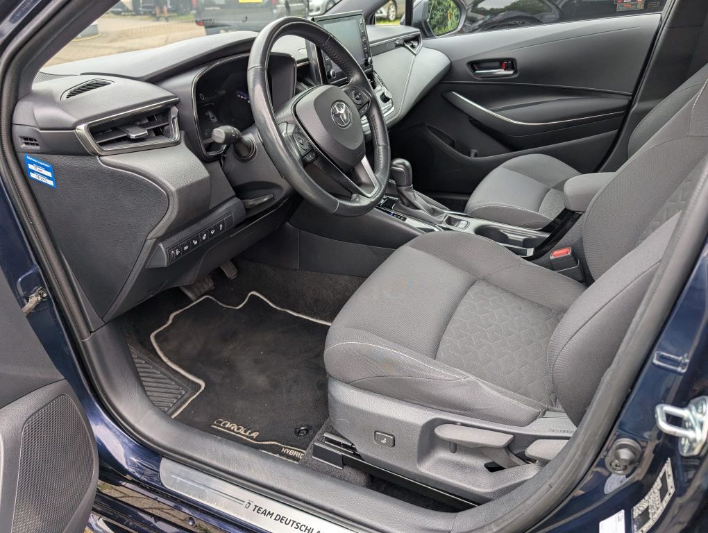 Toyota Corolla 2.0 Hybrid TS - Samsaru's Car Outlet