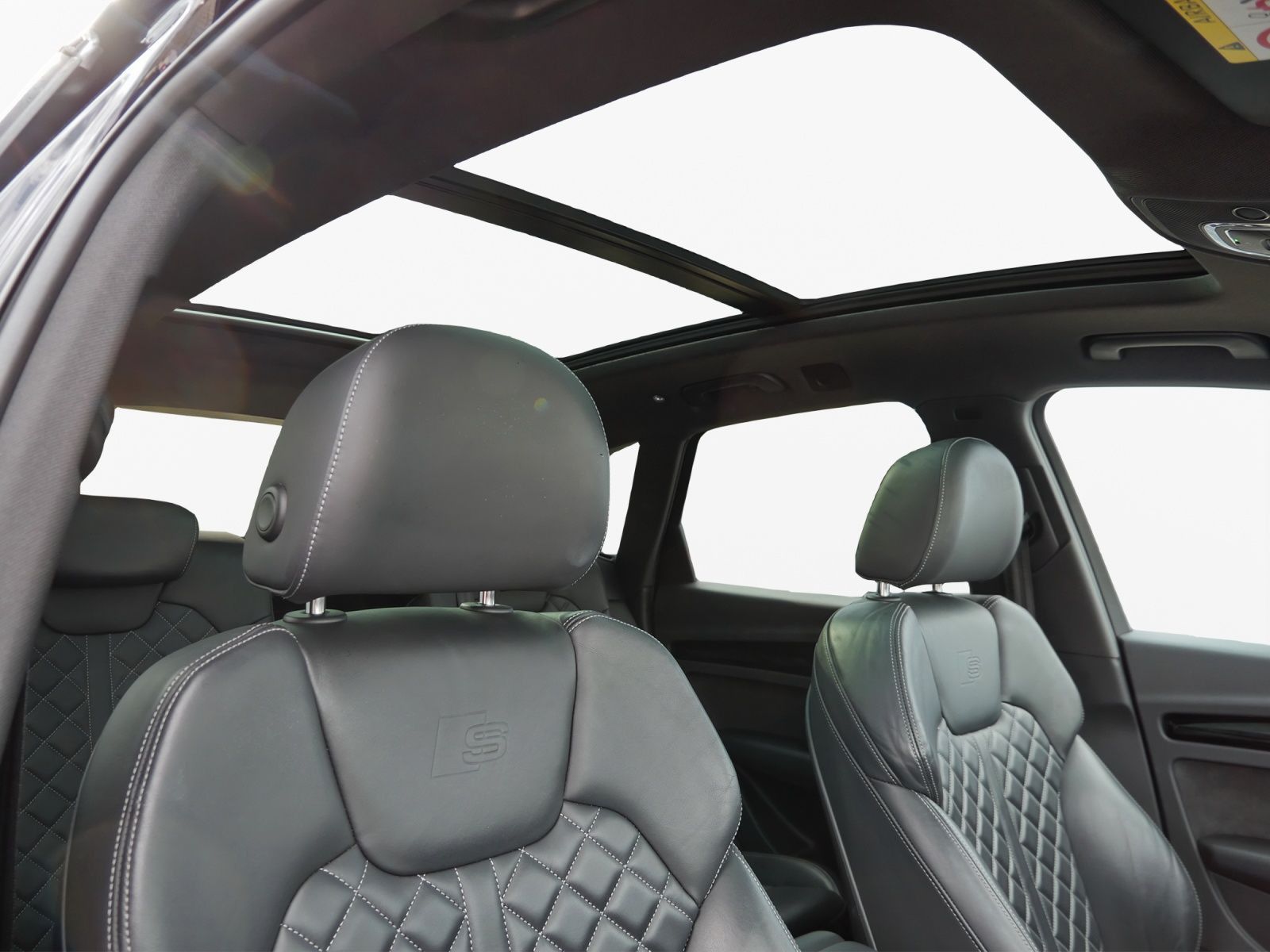 Audi Q5 50 TFSIe S Line qu. 50km/WLTP*AHK*Air*Pano