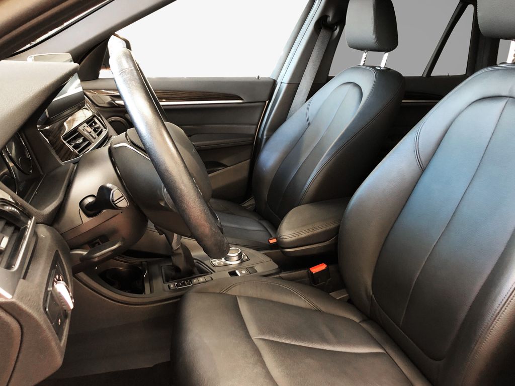 BMW X1 xDrive25e Advantage - Samsaru's Car Outlet