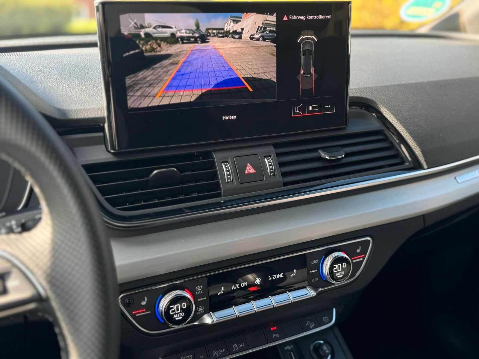 Audi Q5 40 TDI quattro S-line - Samsaru's Car Outlet