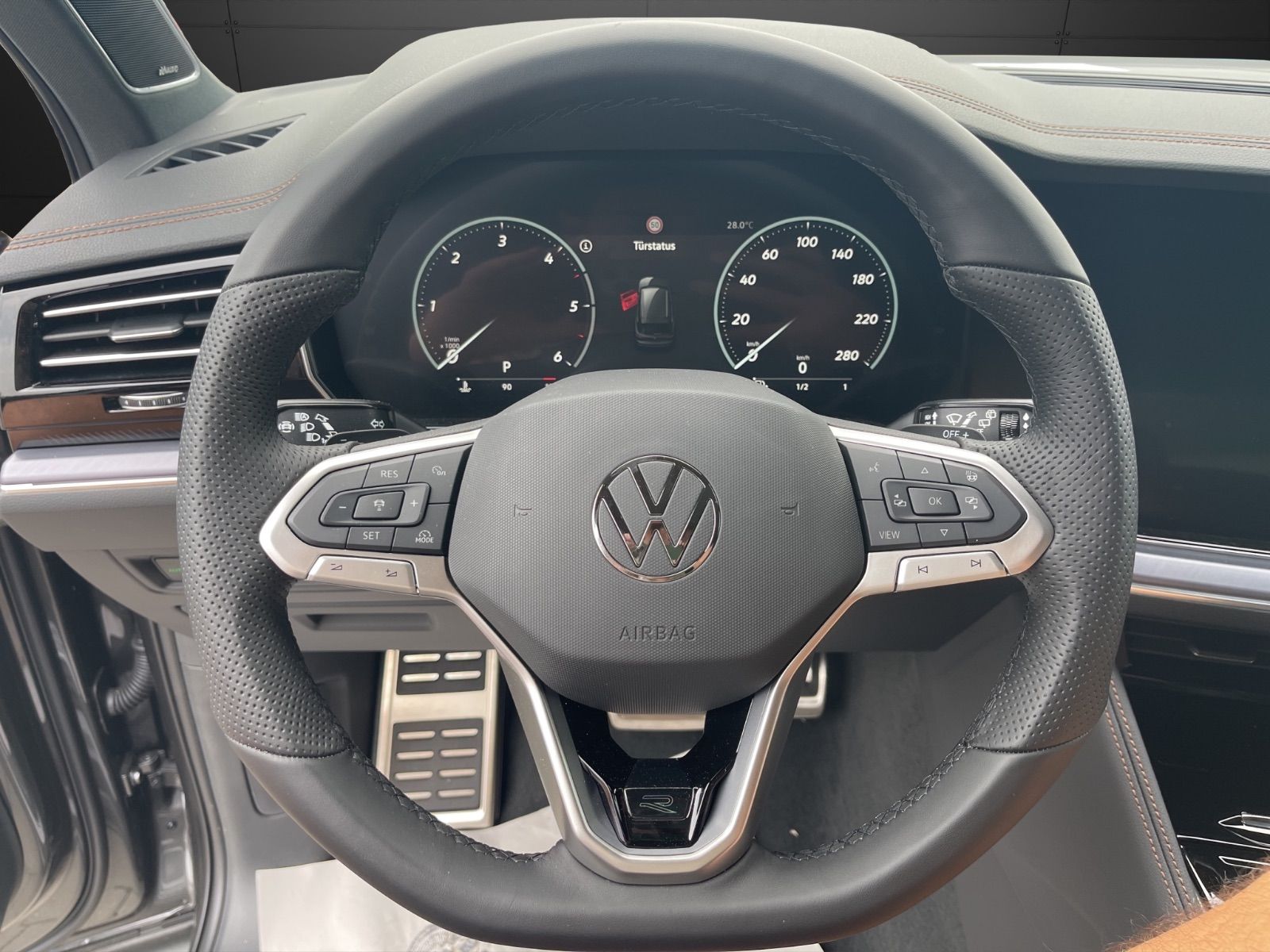 Volkswagen Touareg 3.0 TDI 4-Mot R-Line Final Edition*VOLL*