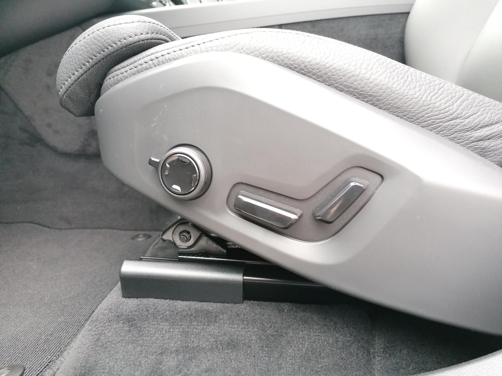 Volvo XC60 T6 AWD Recharge Plus Bright 0,5% 360° LED