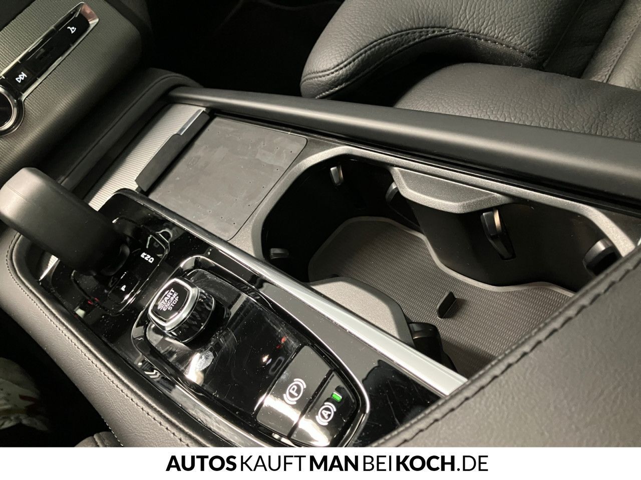 Volvo XC90 B5D AWD Plus Bright PANO H/K STHz 360°H/K