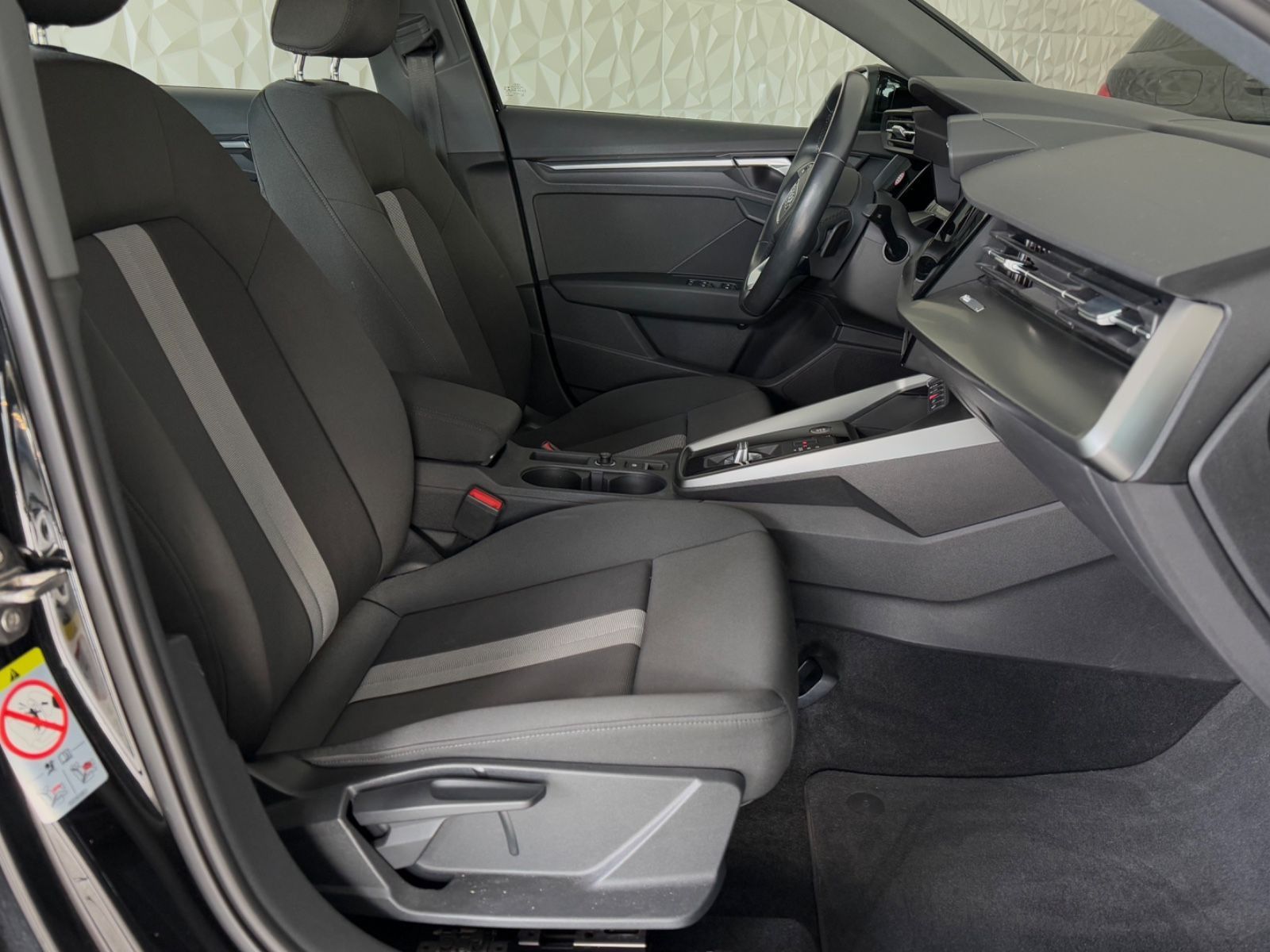 Audi A3 Sportback 35 TDI - Samsaru's Car Outlet