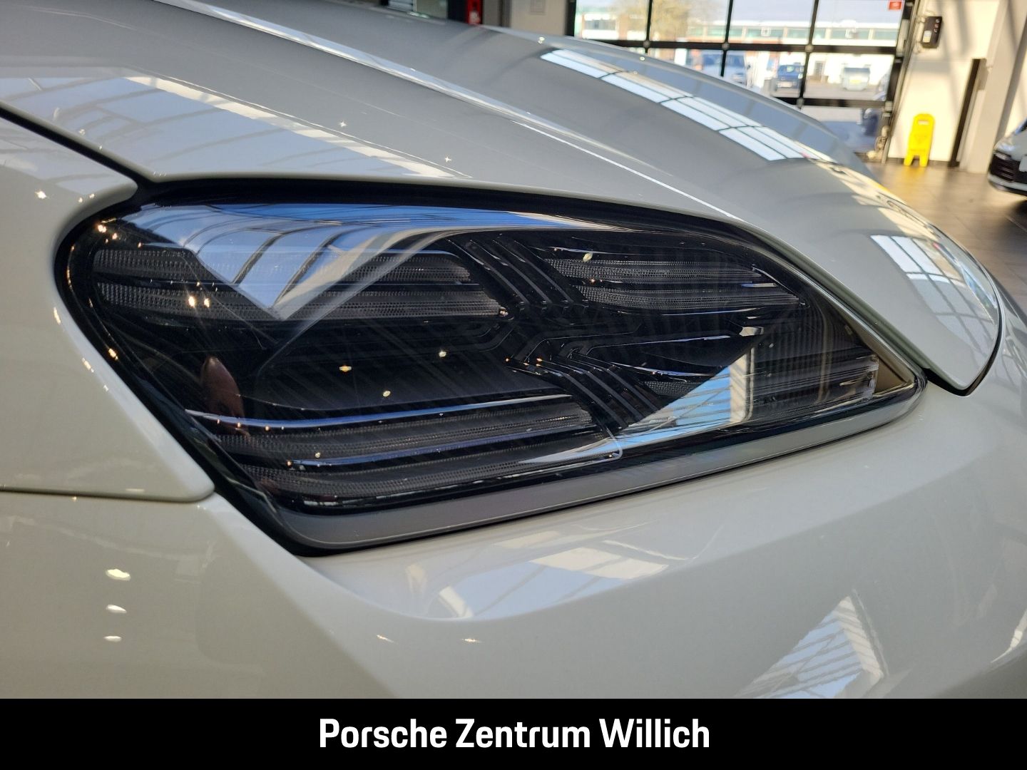 Porsche Macan 4S BOSE LED-Matrix Panorama Luftfederung