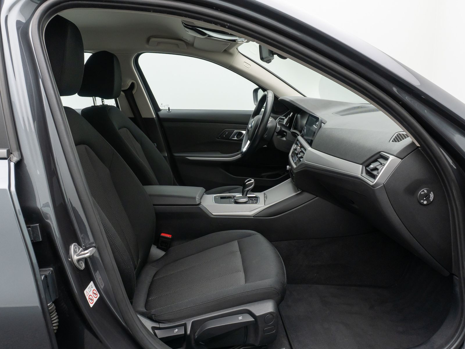 BMW 320d Advantage - Samsaru's Car Outlet