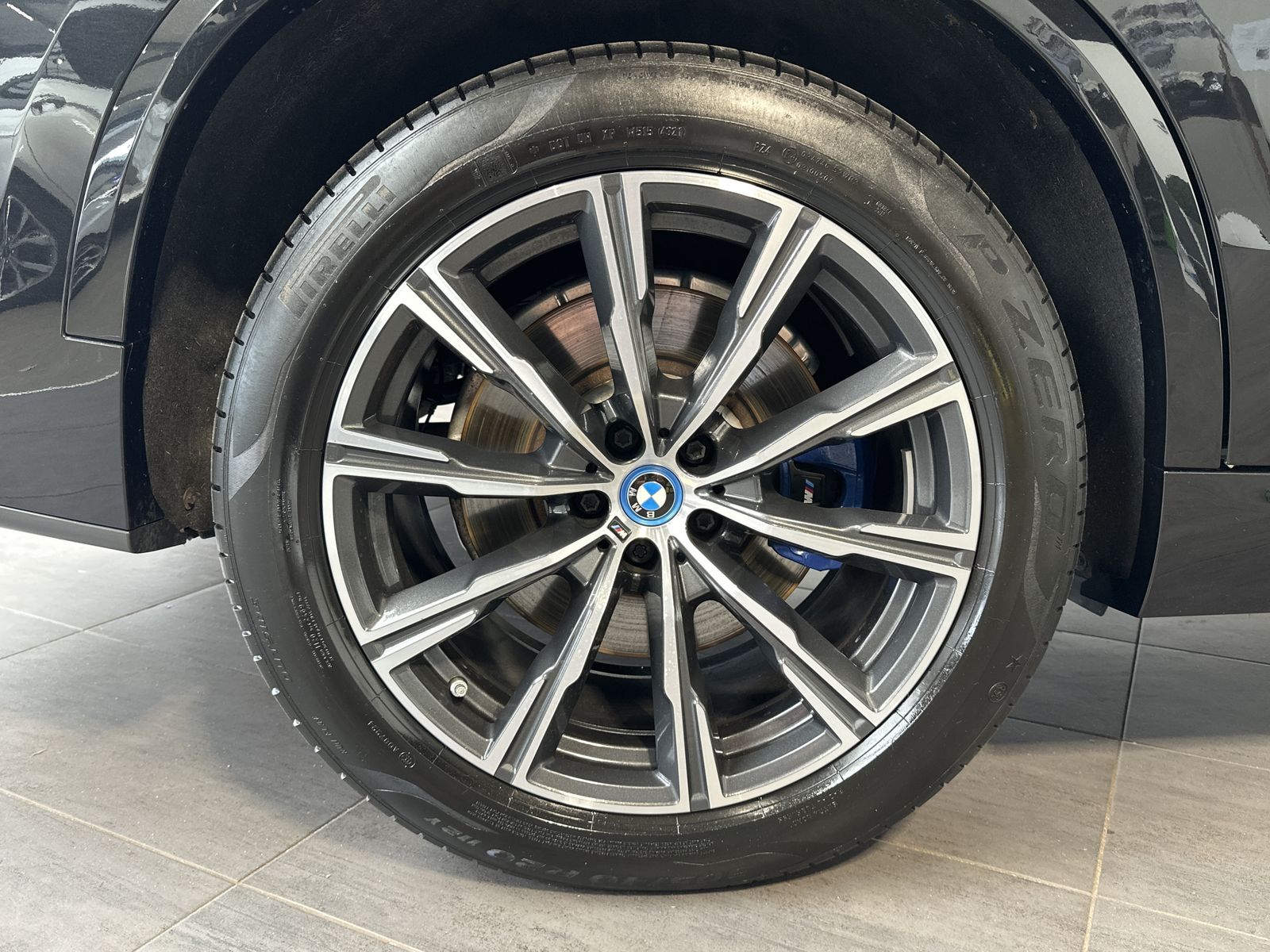BMW X5 xDrive45e M-Sport NAV+LASER+AHK+PANO+360°+ACC