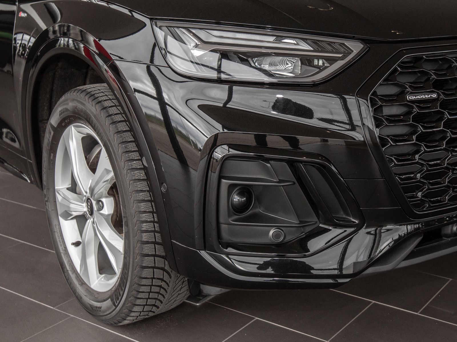 Audi Q5 Sportback 40 TDI quattro S-line - Samsaru's Car Outlet