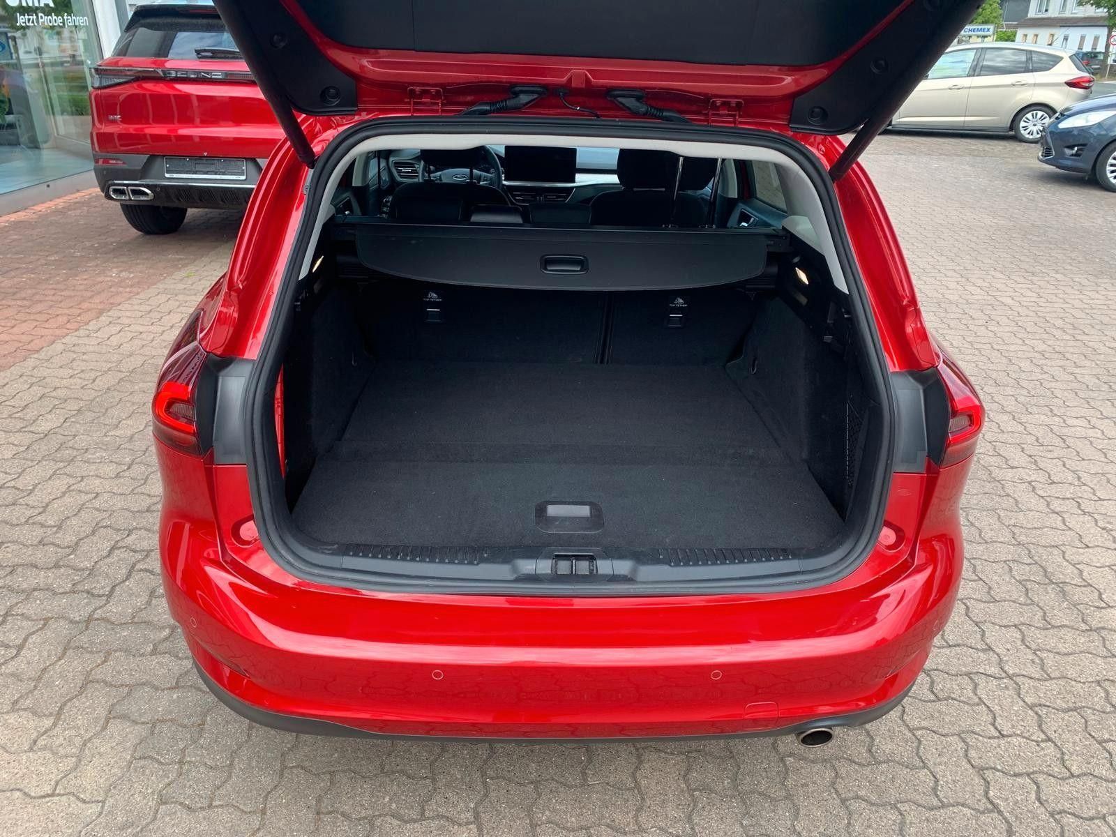 Ford Focus Turnier Titanium MHEV ACC Kamera