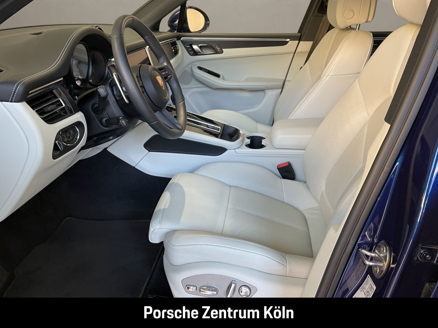 Porsche Macan GTS - Samsaru's Car Outlet