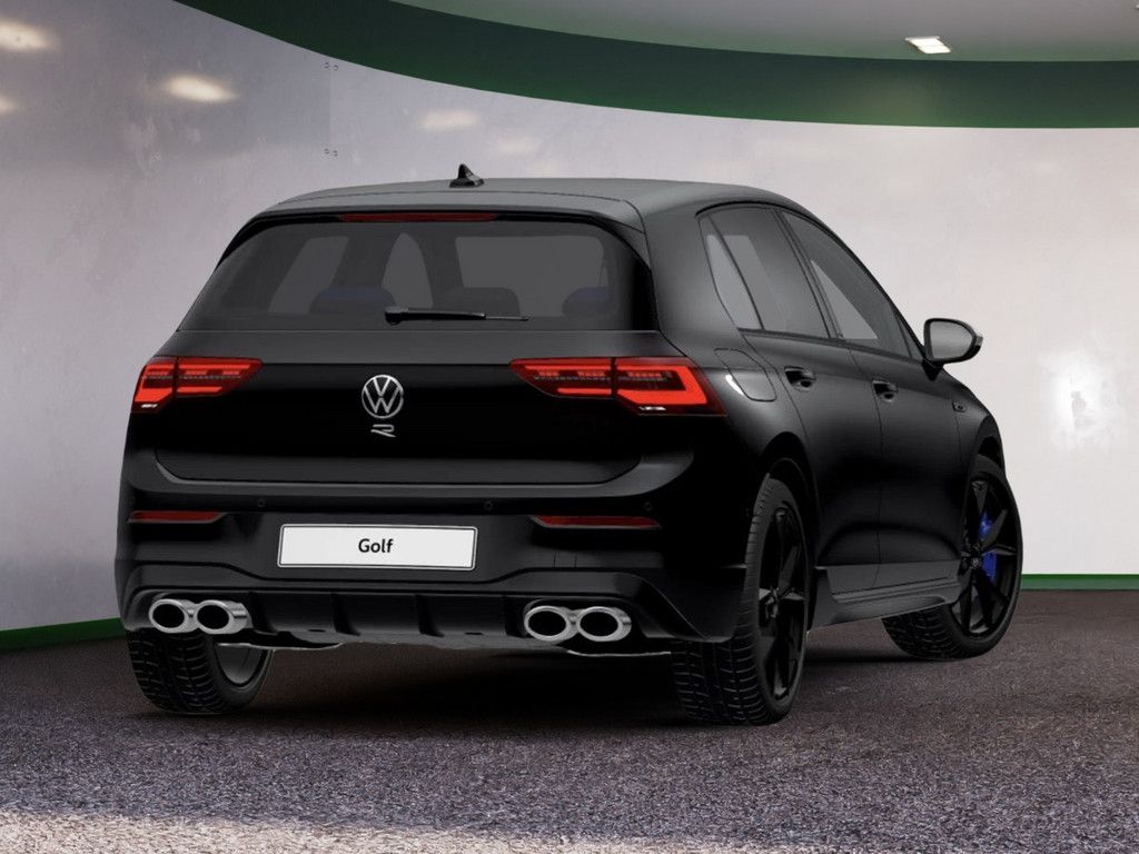 Volkswagen Golf VIII R 2.0 l TSI 4M DSG - Samsaru's Car Outlet