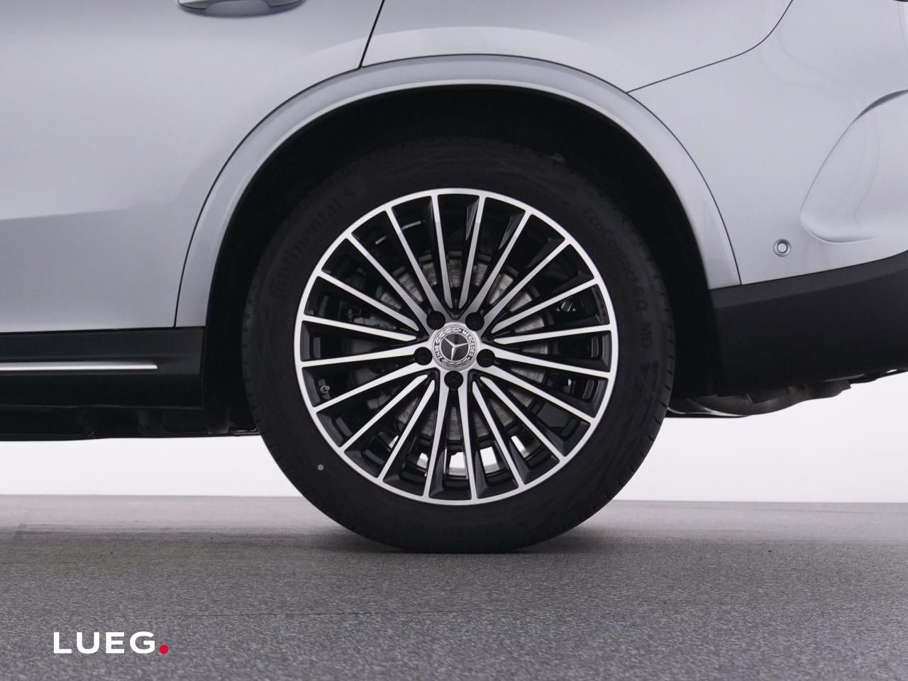 Mercedes-Benz GLC 200 d 4M AMG+NIGHT+20''+PANO+AHK+SOUND+360°+